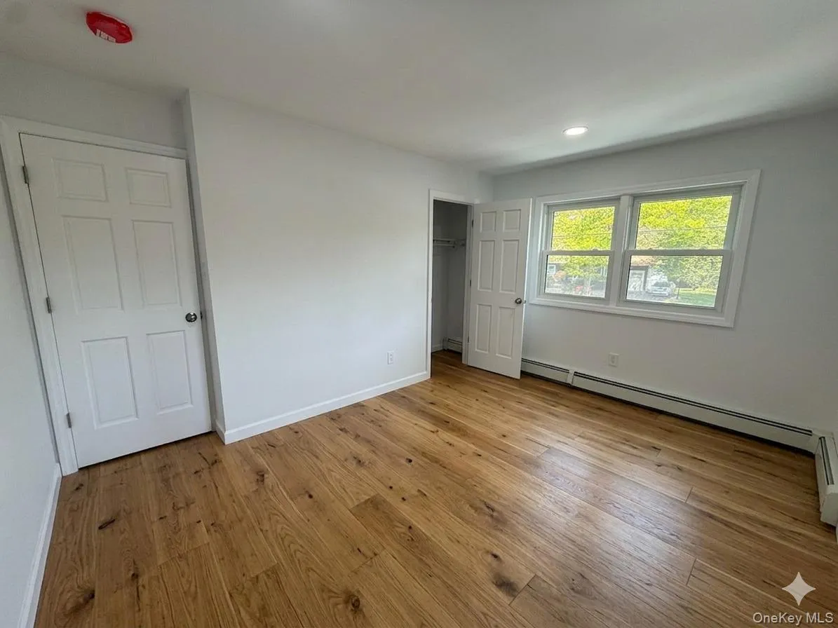 354 Easton Street, Islip, NY, 3 Bedrooms Bedrooms, 7 Rooms Rooms,1 BathroomBathrooms,Residential,For Rent,Easton,0,1002241 354 Easton Street, Islip, NY, 3 Bedrooms Bedrooms, 7 Rooms Rooms,1 BathroomBathrooms,Residential,For Rent,Easton,0,1002241