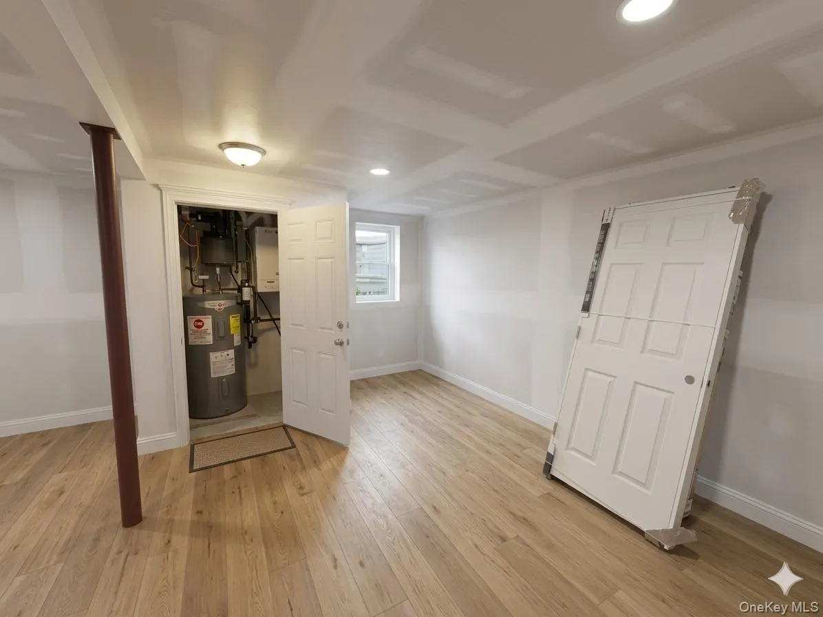 354 Easton Street, Islip, NY, 3 Bedrooms Bedrooms, 7 Rooms Rooms,1 BathroomBathrooms,Residential,For Rent,Easton,0,1002241 354 Easton Street, Islip, NY, 3 Bedrooms Bedrooms, 7 Rooms Rooms,1 BathroomBathrooms,Residential,For Rent,Easton,0,1002241