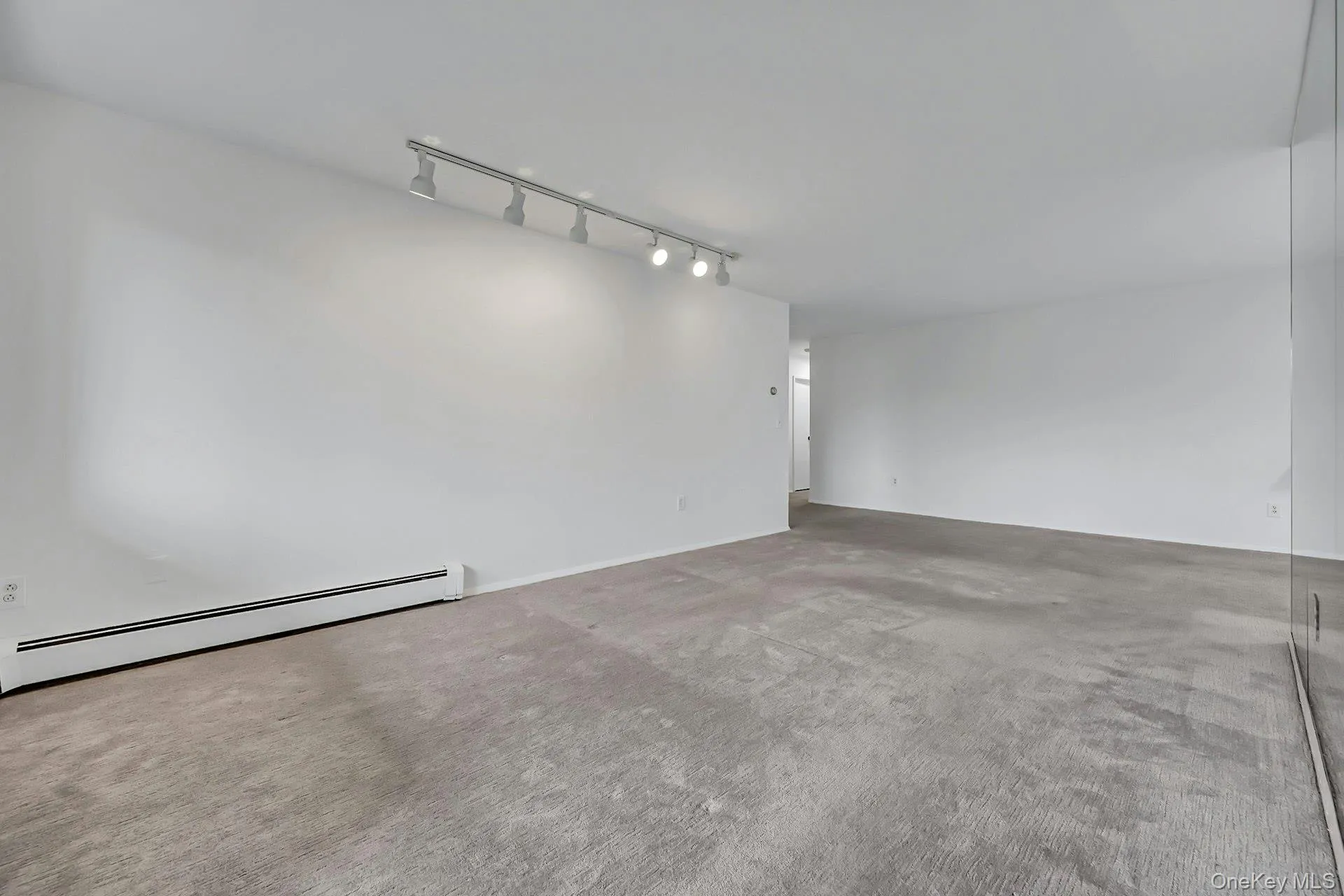 100 Hartsdale Avenue, Greenburgh, NY, 3 Bedrooms Bedrooms, 7 Rooms Rooms,2 BathroomsBathrooms,Residential,For Rent,Hartsdale,0,1002243 100 Hartsdale Avenue, Greenburgh, NY, 3 Bedrooms Bedrooms, 7 Rooms Rooms,2 BathroomsBathrooms,Residential,For Rent,Hartsdale,0,1002243