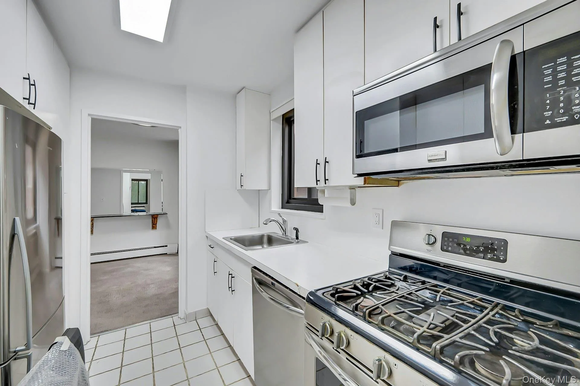 Featuring stainless steel appliances and built in microwave Featuring stainless steel appliances and built in microwave