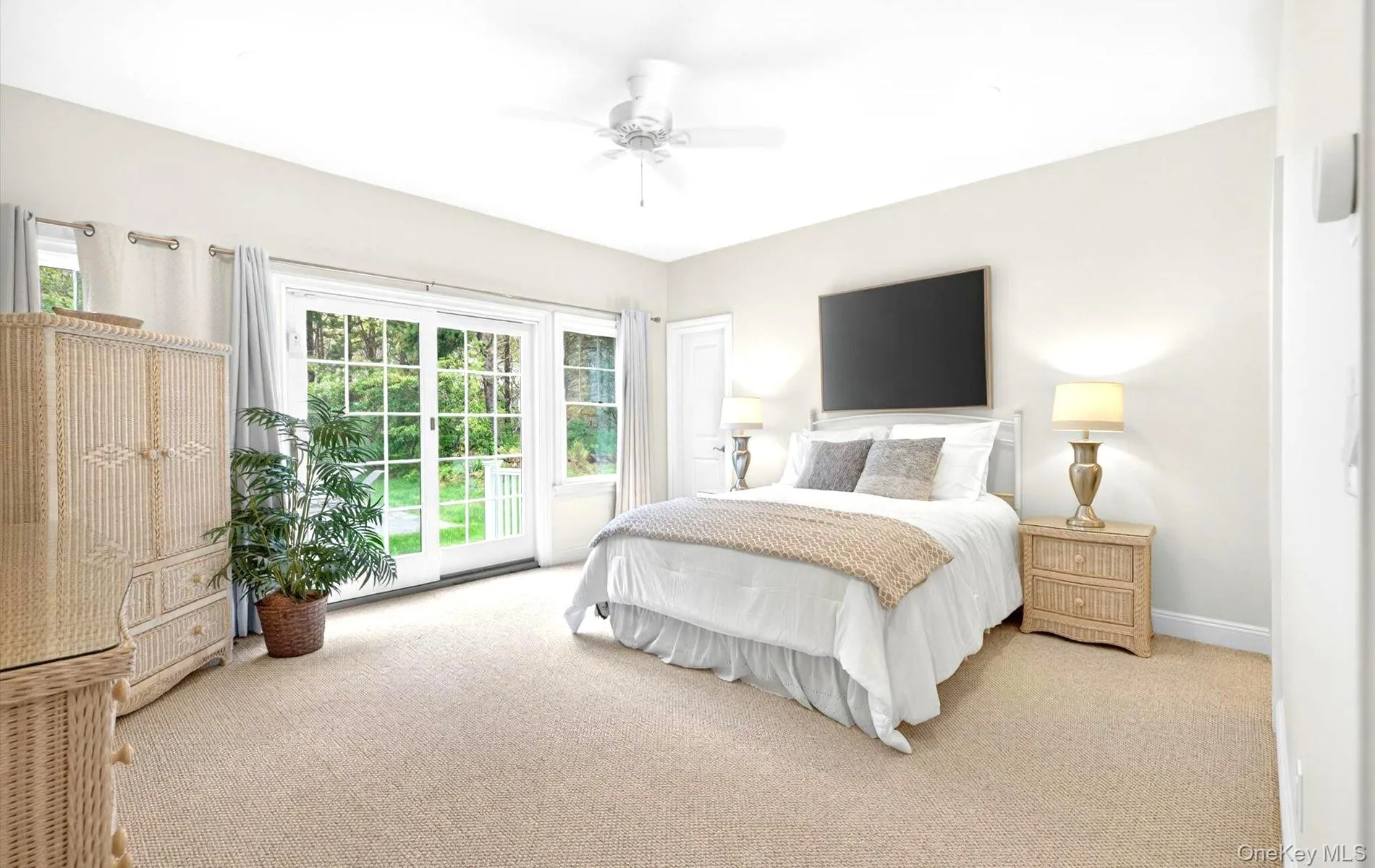9 Briarsweet Lane, East Hampton, NY, 4 Bedrooms Bedrooms, 9 Rooms Rooms,6 BathroomsBathrooms,Residential,For Rent,Briarsweet,0,1002247 9 Briarsweet Lane, East Hampton, NY, 4 Bedrooms Bedrooms, 9 Rooms Rooms,6 BathroomsBathrooms,Residential,For Rent,Briarsweet,0,1002247
