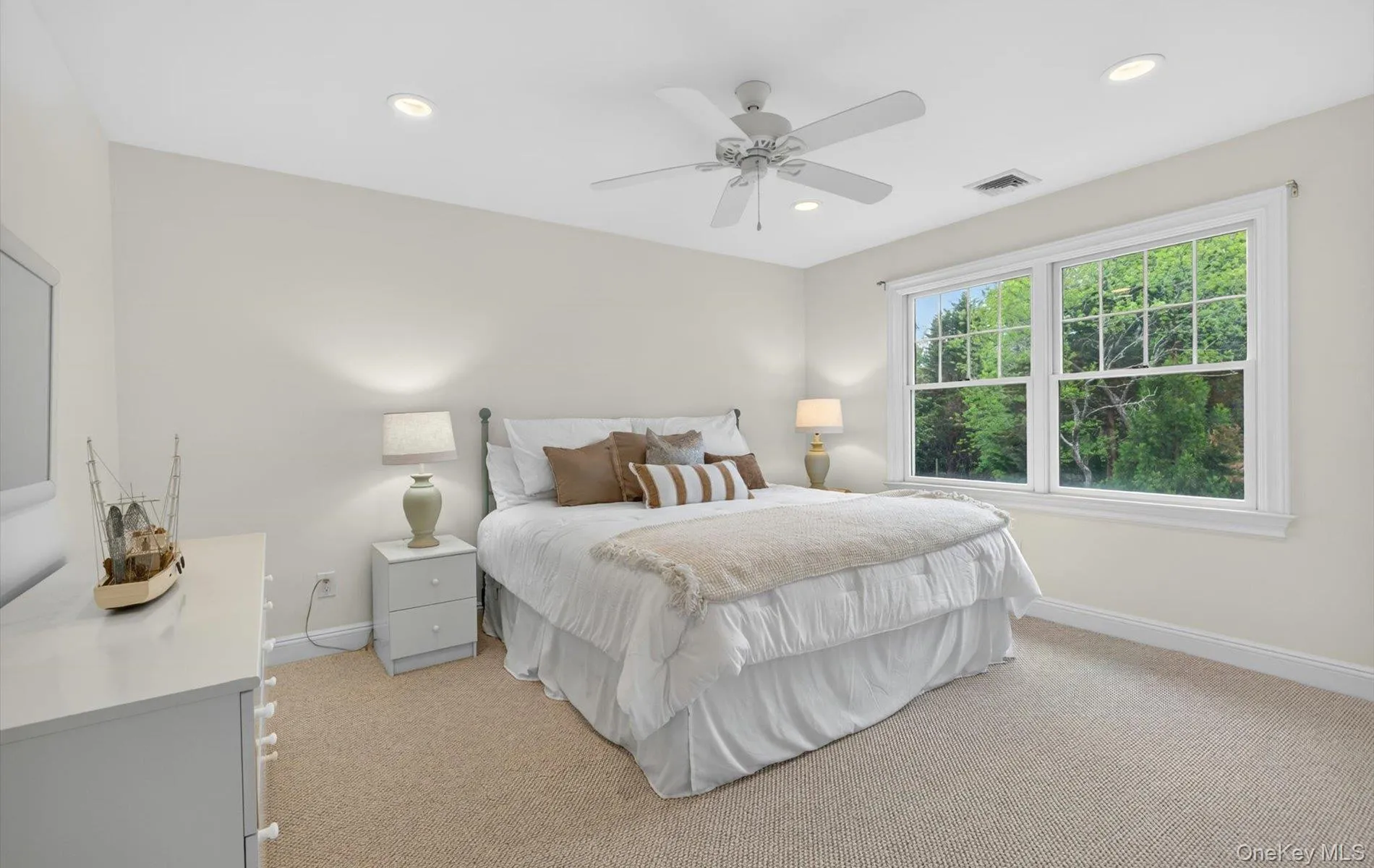 9 Briarsweet Lane, East Hampton, NY, 4 Bedrooms Bedrooms, 9 Rooms Rooms,6 BathroomsBathrooms,Residential,For Rent,Briarsweet,0,1002247 9 Briarsweet Lane, East Hampton, NY, 4 Bedrooms Bedrooms, 9 Rooms Rooms,6 BathroomsBathrooms,Residential,For Rent,Briarsweet,0,1002247