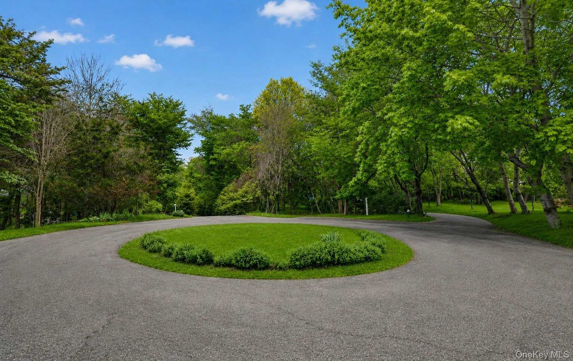 9 Briarsweet Lane, East Hampton, NY, 4 Bedrooms Bedrooms, 9 Rooms Rooms,6 BathroomsBathrooms,Residential,For Rent,Briarsweet,0,1002247 9 Briarsweet Lane, East Hampton, NY, 4 Bedrooms Bedrooms, 9 Rooms Rooms,6 BathroomsBathrooms,Residential,For Rent,Briarsweet,0,1002247