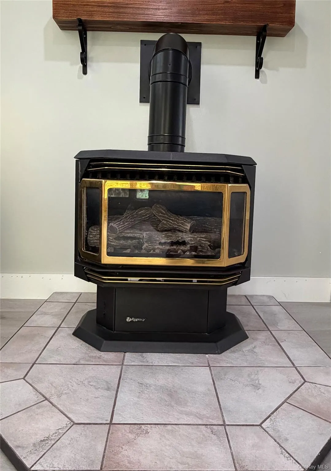 60 Medallion Road, Thompson, NY, 3 Bedrooms Bedrooms, 5 Rooms Rooms,2 BathroomsBathrooms,Residential Lease,For Rent,Medallion,0,1002249 60 Medallion Road, Thompson, NY, 3 Bedrooms Bedrooms, 5 Rooms Rooms,2 BathroomsBathrooms,Residential Lease,For Rent,Medallion,0,1002249