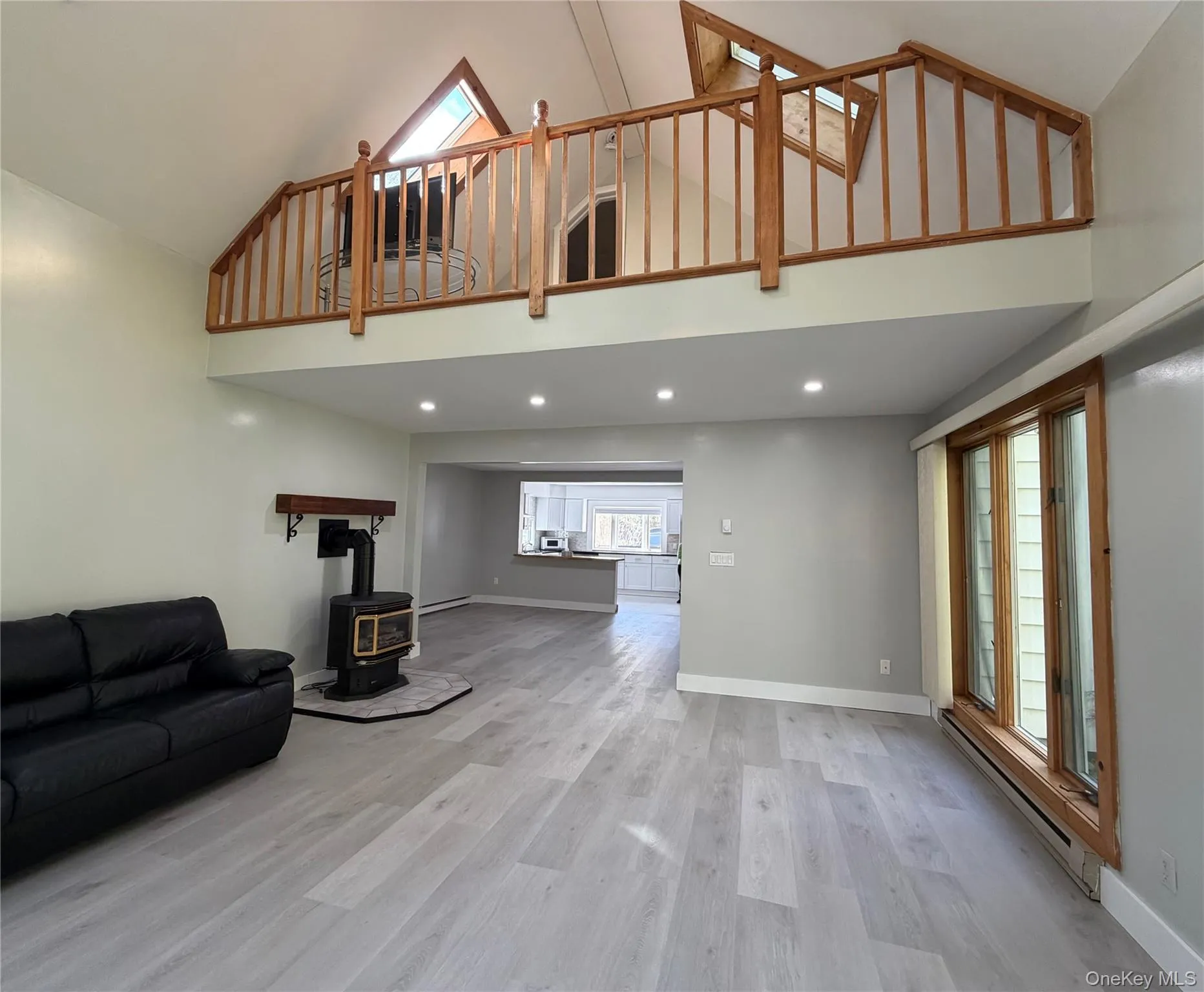 60 Medallion Road, Thompson, NY, 3 Bedrooms Bedrooms, 5 Rooms Rooms,2 BathroomsBathrooms,Residential Lease,For Rent,Medallion,0,1002249 60 Medallion Road, Thompson, NY, 3 Bedrooms Bedrooms, 5 Rooms Rooms,2 BathroomsBathrooms,Residential Lease,For Rent,Medallion,0,1002249