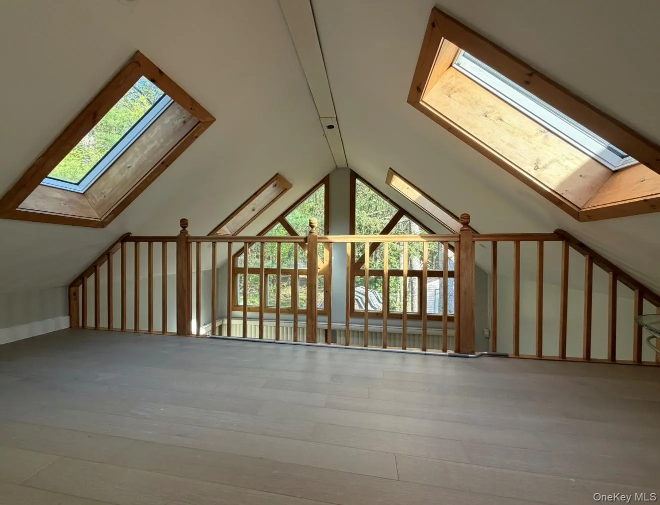 60 Medallion Road, Thompson, NY, 3 Bedrooms Bedrooms, 5 Rooms Rooms,2 BathroomsBathrooms,Residential Lease,For Rent,Medallion,0,1002249 60 Medallion Road, Thompson, NY, 3 Bedrooms Bedrooms, 5 Rooms Rooms,2 BathroomsBathrooms,Residential Lease,For Rent,Medallion,0,1002249