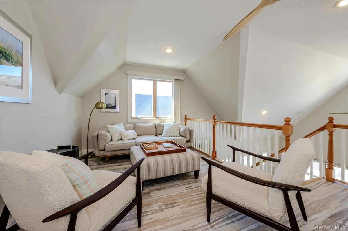 34 Michigan Street, Long Beach, NY, 2 Bedrooms Bedrooms, 5 Rooms Rooms,2 BathroomsBathrooms,Residential,For Rent,Michigan,0,1002255 34 Michigan Street, Long Beach, NY, 2 Bedrooms Bedrooms, 5 Rooms Rooms,2 BathroomsBathrooms,Residential,For Rent,Michigan,0,1002255