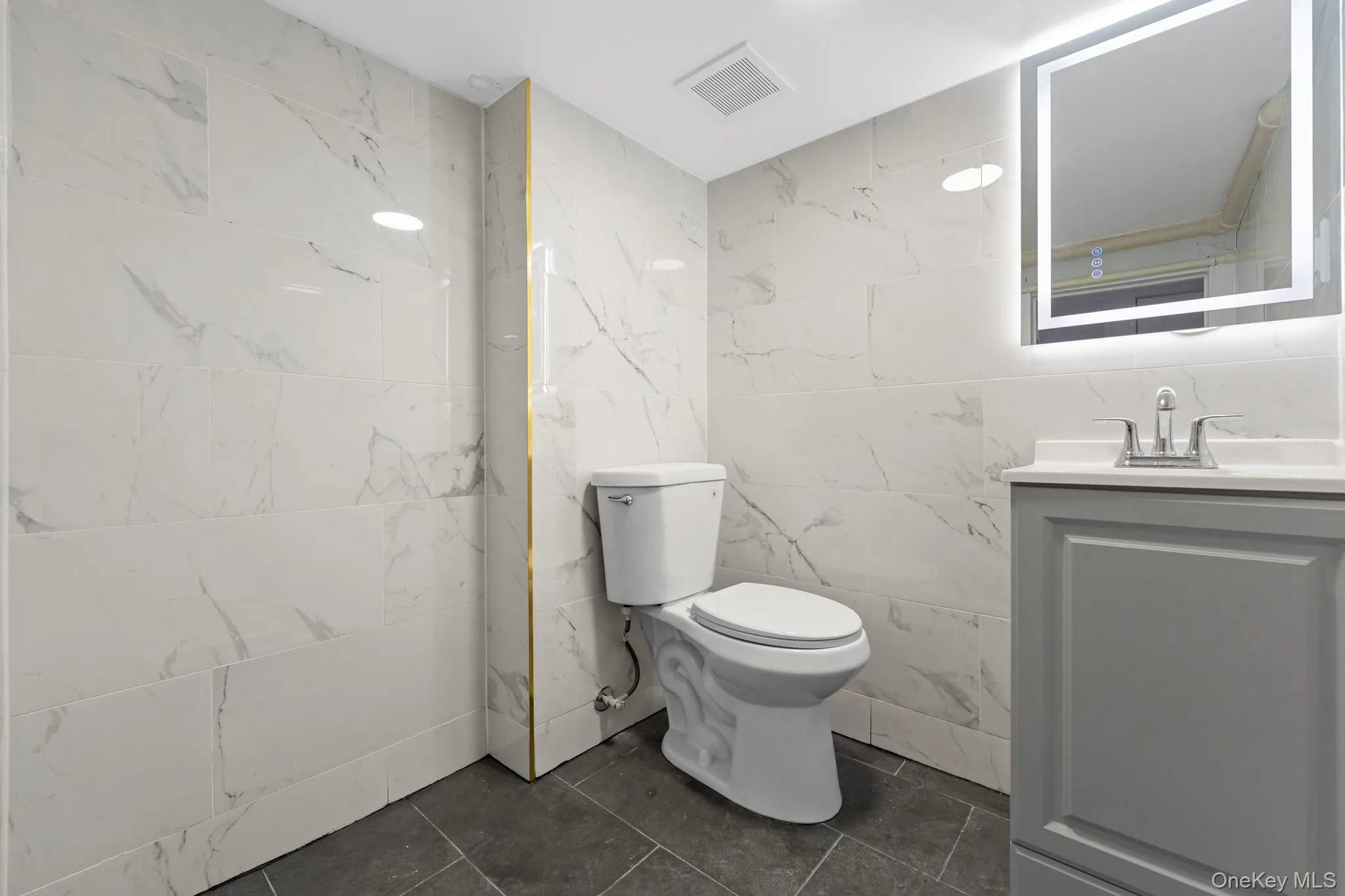 145-36 159th Street, New York, NY, 3 Bedrooms Bedrooms, 5 Rooms Rooms,2 BathroomsBathrooms,Residential,For Rent,159th,0,1002256 145-36 159th Street, New York, NY, 3 Bedrooms Bedrooms, 5 Rooms Rooms,2 BathroomsBathrooms,Residential,For Rent,159th,0,1002256