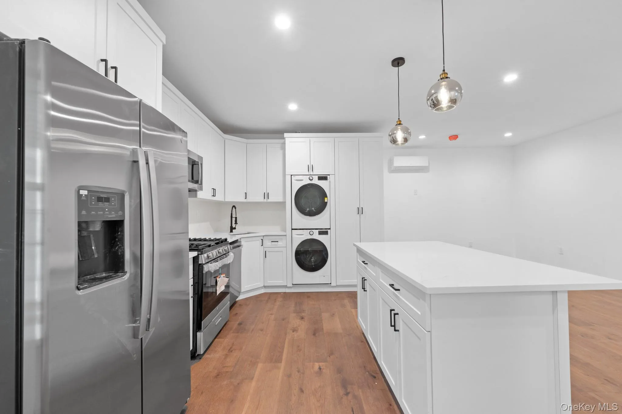 145-36 159th Street, New York, NY, 3 Bedrooms Bedrooms, 5 Rooms Rooms,2 BathroomsBathrooms,Residential,For Rent,159th,0,1002256 145-36 159th Street, New York, NY, 3 Bedrooms Bedrooms, 5 Rooms Rooms,2 BathroomsBathrooms,Residential,For Rent,159th,0,1002256