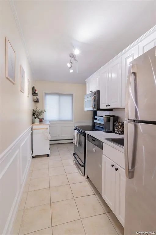 2449 Building J Union Blvd, Islip, NY, 1 Bedroom Bedrooms, 4 Rooms Rooms,1 BathroomBathrooms,Residential Lease,For Rent,Union Blvd,0,1002265 2449 Building J Union Blvd, Islip, NY, 1 Bedroom Bedrooms, 4 Rooms Rooms,1 BathroomBathrooms,Residential Lease,For Rent,Union Blvd,0,1002265