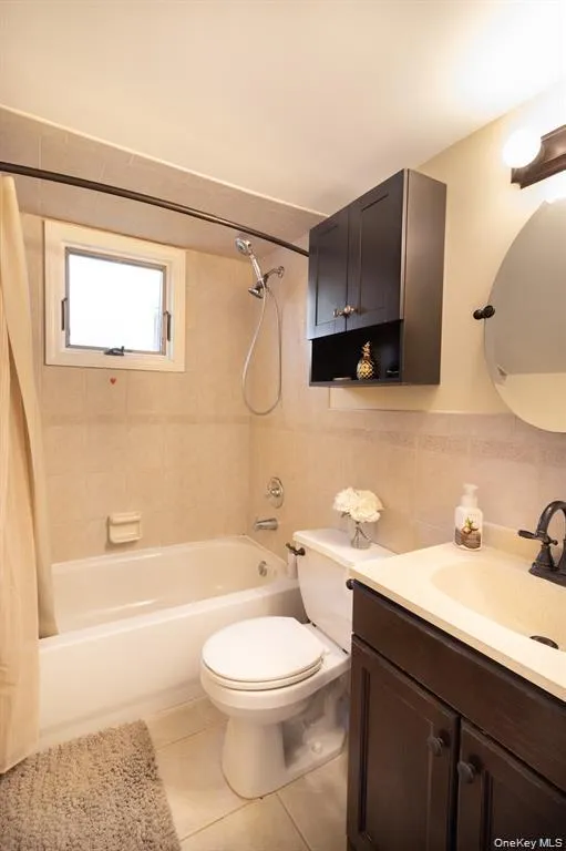 2449 Building J Union Blvd, Islip, NY, 1 Bedroom Bedrooms, 4 Rooms Rooms,1 BathroomBathrooms,Residential Lease,For Rent,Union Blvd,0,1002265 2449 Building J Union Blvd, Islip, NY, 1 Bedroom Bedrooms, 4 Rooms Rooms,1 BathroomBathrooms,Residential Lease,For Rent,Union Blvd,0,1002265