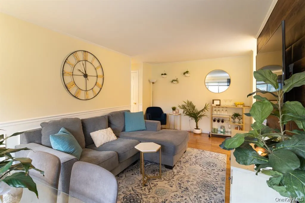 2449 Building J Union Blvd, Islip, NY, 1 Bedroom Bedrooms, 4 Rooms Rooms,1 BathroomBathrooms,Residential Lease,For Rent,Union Blvd,0,1002265 2449 Building J Union Blvd, Islip, NY, 1 Bedroom Bedrooms, 4 Rooms Rooms,1 BathroomBathrooms,Residential Lease,For Rent,Union Blvd,0,1002265
