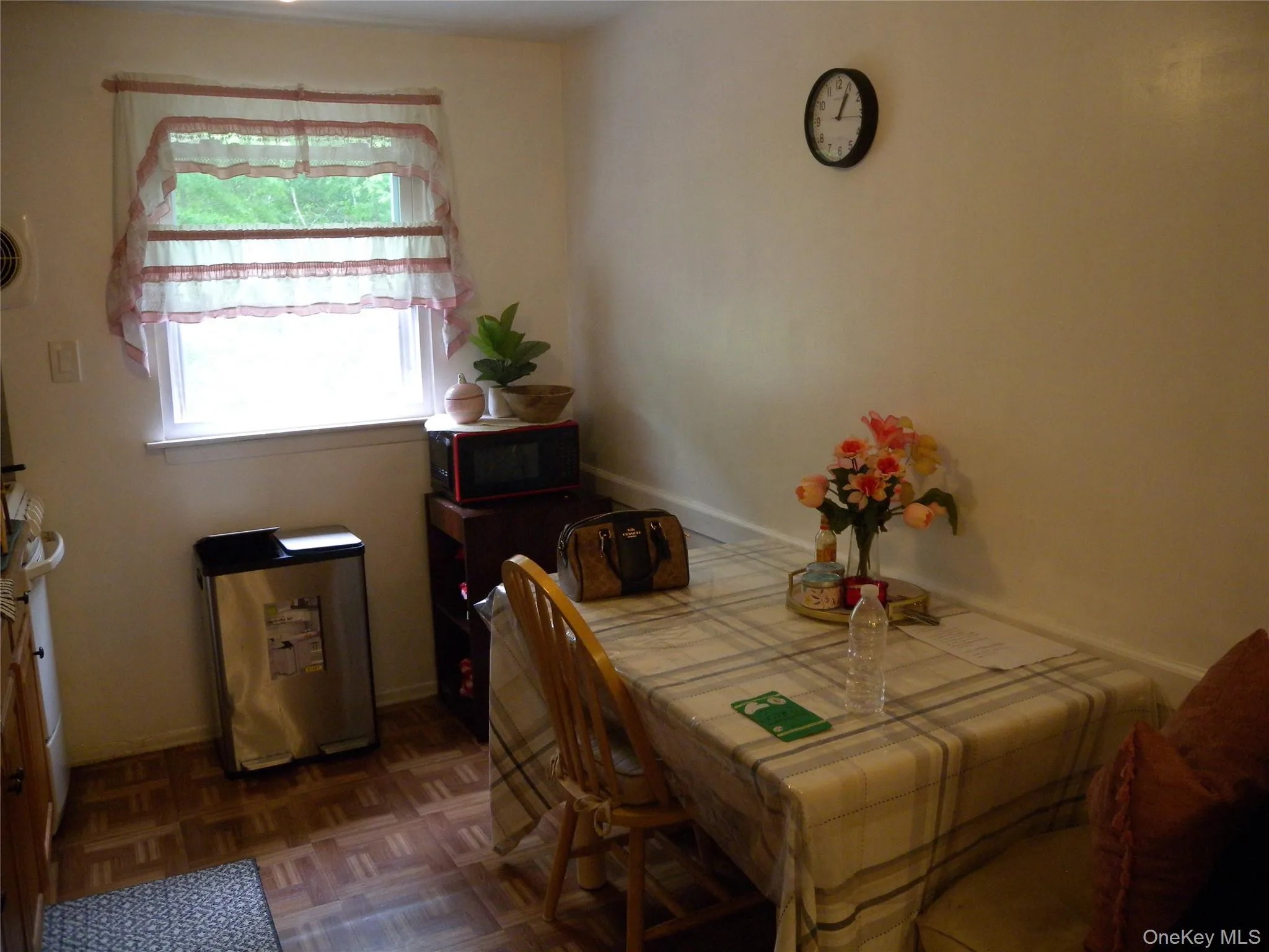 43 Washington Heights Street, Brookhaven, NY, 4 Bedrooms Bedrooms, 12 Rooms Rooms,3 BathroomsBathrooms,Residential,For Rent,Washington Heights,0,KEY1002269 43 Washington Heights Street, Brookhaven, NY, 4 Bedrooms Bedrooms, 12 Rooms Rooms,3 BathroomsBathrooms,Residential,For Rent,Washington Heights,0,KEY1002269