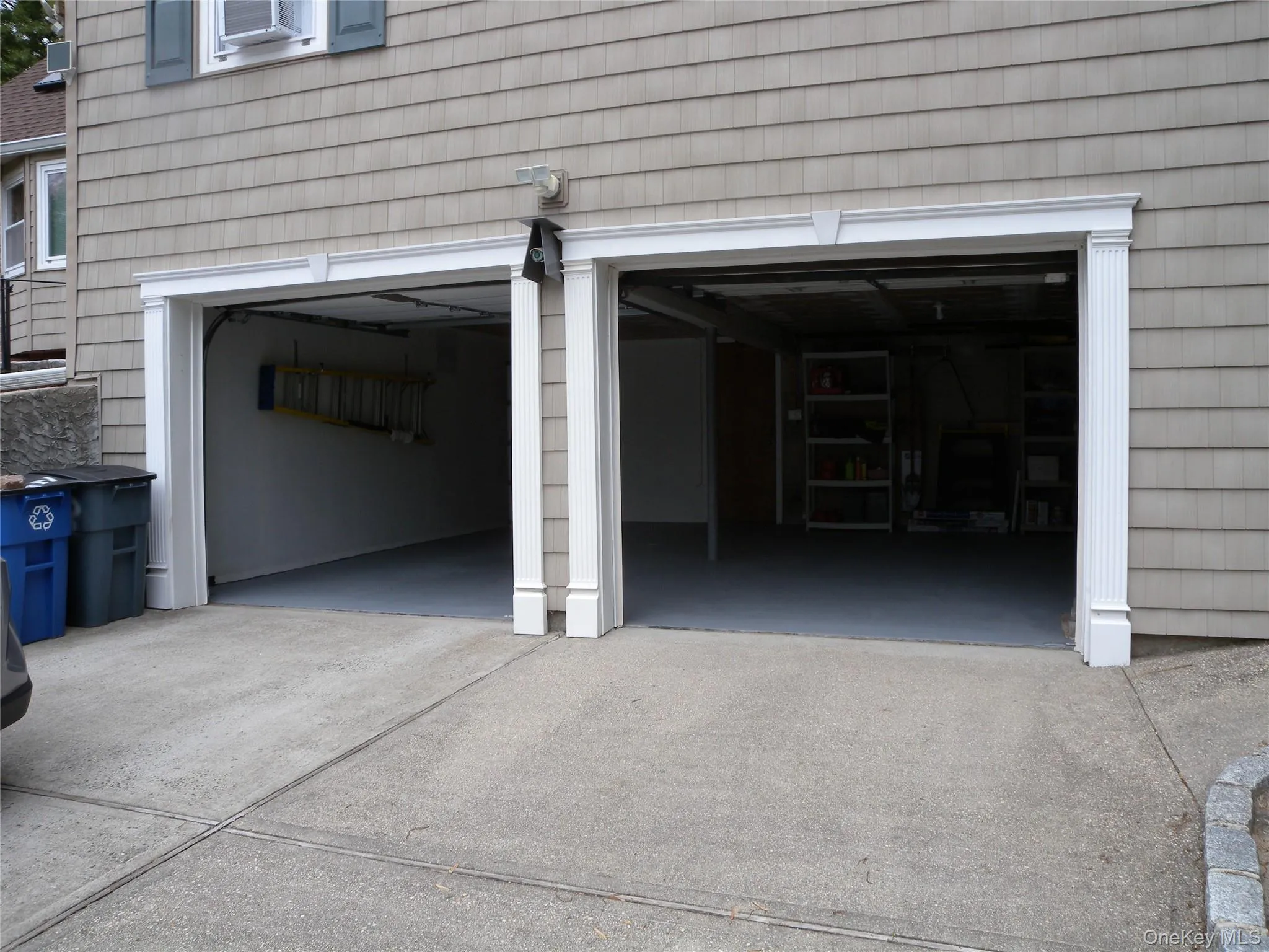 Doors open and just re weather sealed Doors open and just re weather sealed