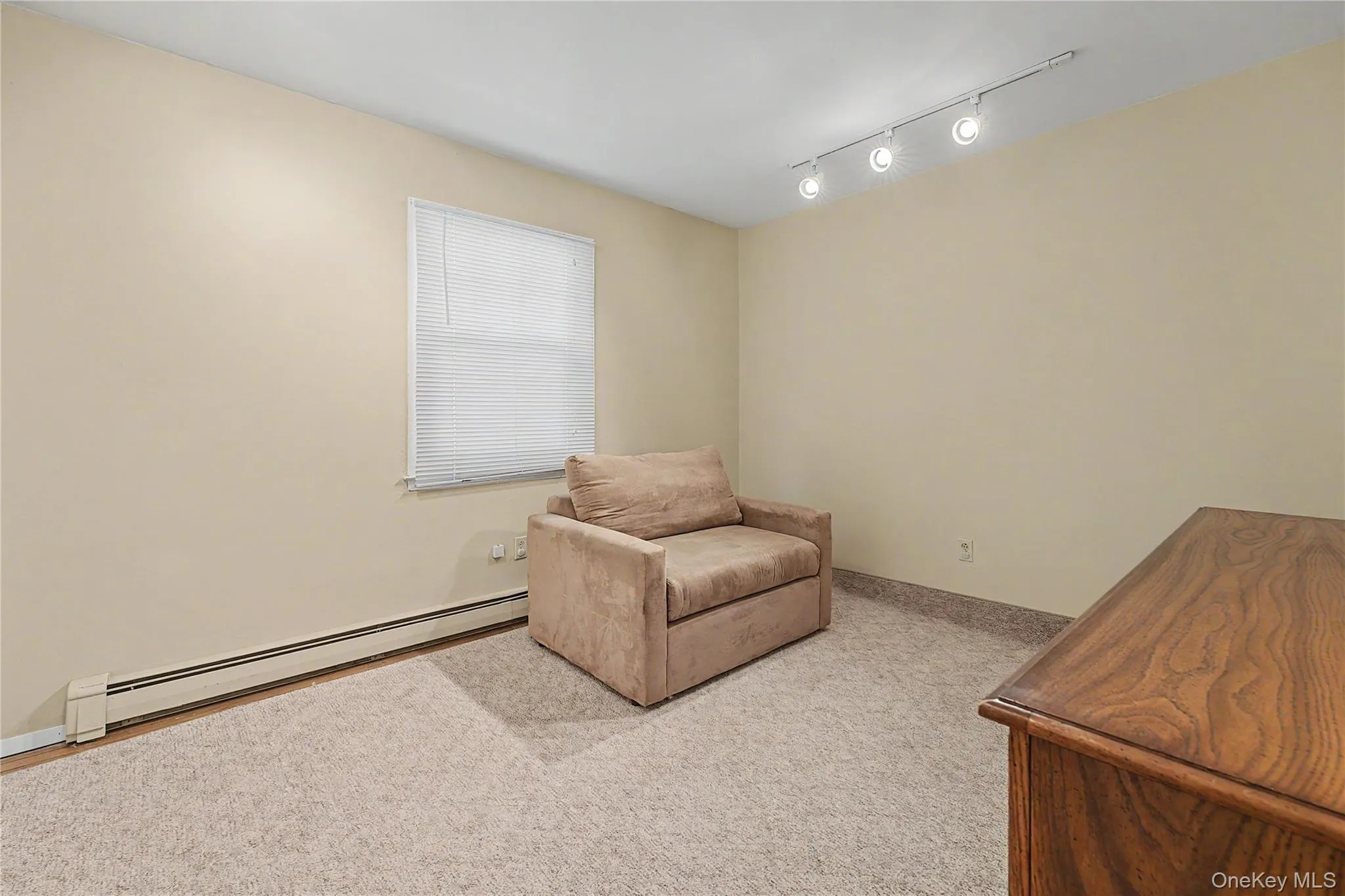 75 Summit Drive, Smithtown, NY, 3 Bedrooms Bedrooms, 7 Rooms Rooms,2 BathroomsBathrooms,Residential,For Rent,Summit,0,1002274 75 Summit Drive, Smithtown, NY, 3 Bedrooms Bedrooms, 7 Rooms Rooms,2 BathroomsBathrooms,Residential,For Rent,Summit,0,1002274