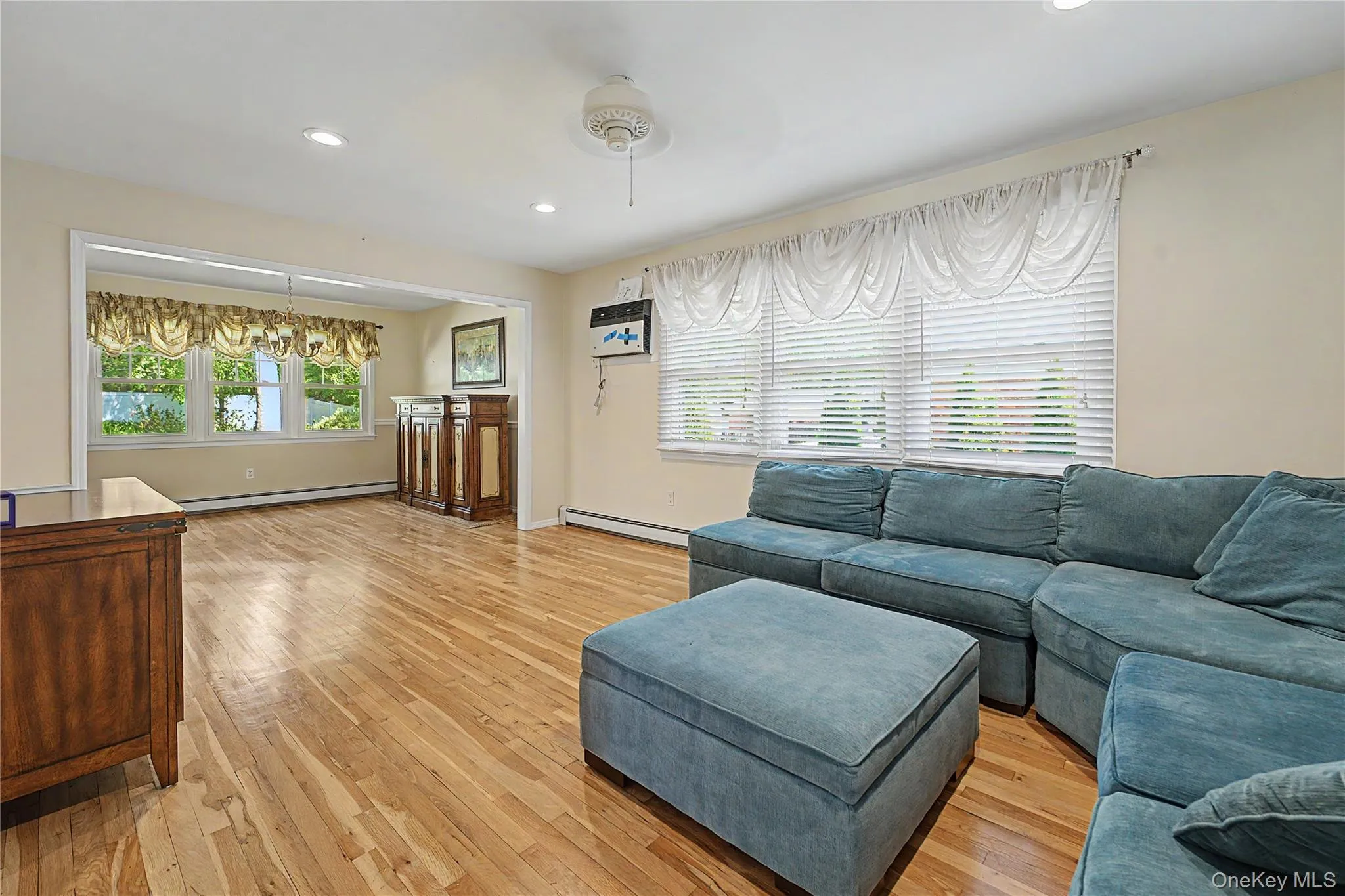 75 Summit Drive, Smithtown, NY, 3 Bedrooms Bedrooms, 7 Rooms Rooms,2 BathroomsBathrooms,Residential,For Rent,Summit,0,1002274 75 Summit Drive, Smithtown, NY, 3 Bedrooms Bedrooms, 7 Rooms Rooms,2 BathroomsBathrooms,Residential,For Rent,Summit,0,1002274