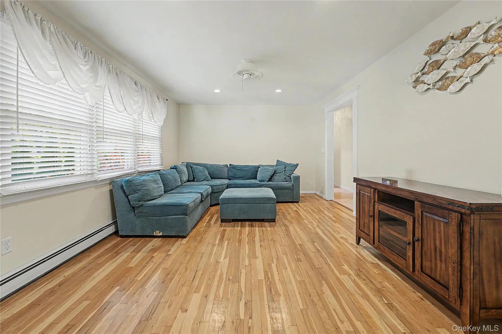 75 Summit Drive, Smithtown, NY, 3 Bedrooms Bedrooms, 7 Rooms Rooms,2 BathroomsBathrooms,Residential,For Rent,Summit,0,1002274 75 Summit Drive, Smithtown, NY, 3 Bedrooms Bedrooms, 7 Rooms Rooms,2 BathroomsBathrooms,Residential,For Rent,Summit,0,1002274