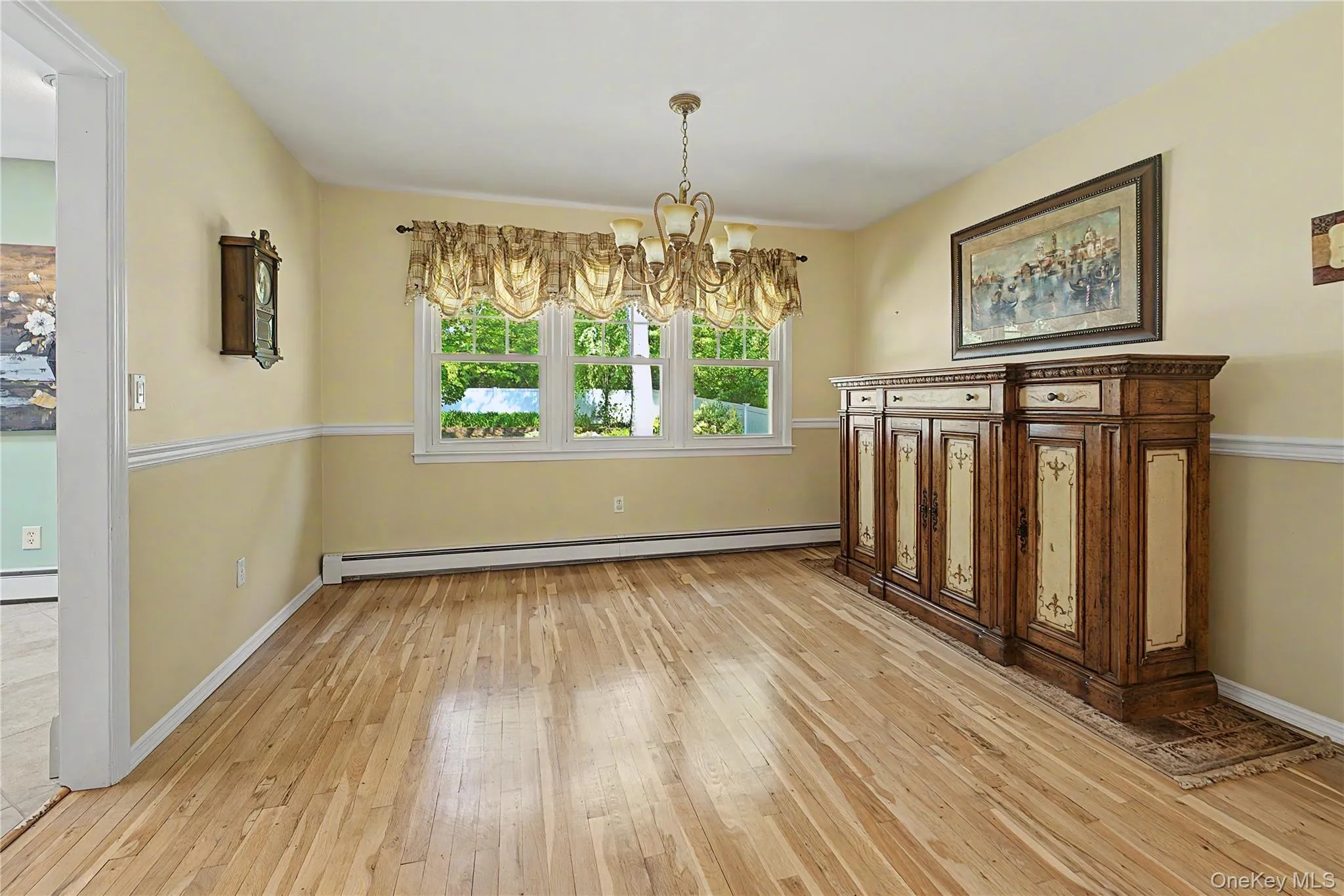 75 Summit Drive, Smithtown, NY, 3 Bedrooms Bedrooms, 7 Rooms Rooms,2 BathroomsBathrooms,Residential,For Rent,Summit,0,1002274 75 Summit Drive, Smithtown, NY, 3 Bedrooms Bedrooms, 7 Rooms Rooms,2 BathroomsBathrooms,Residential,For Rent,Summit,0,1002274