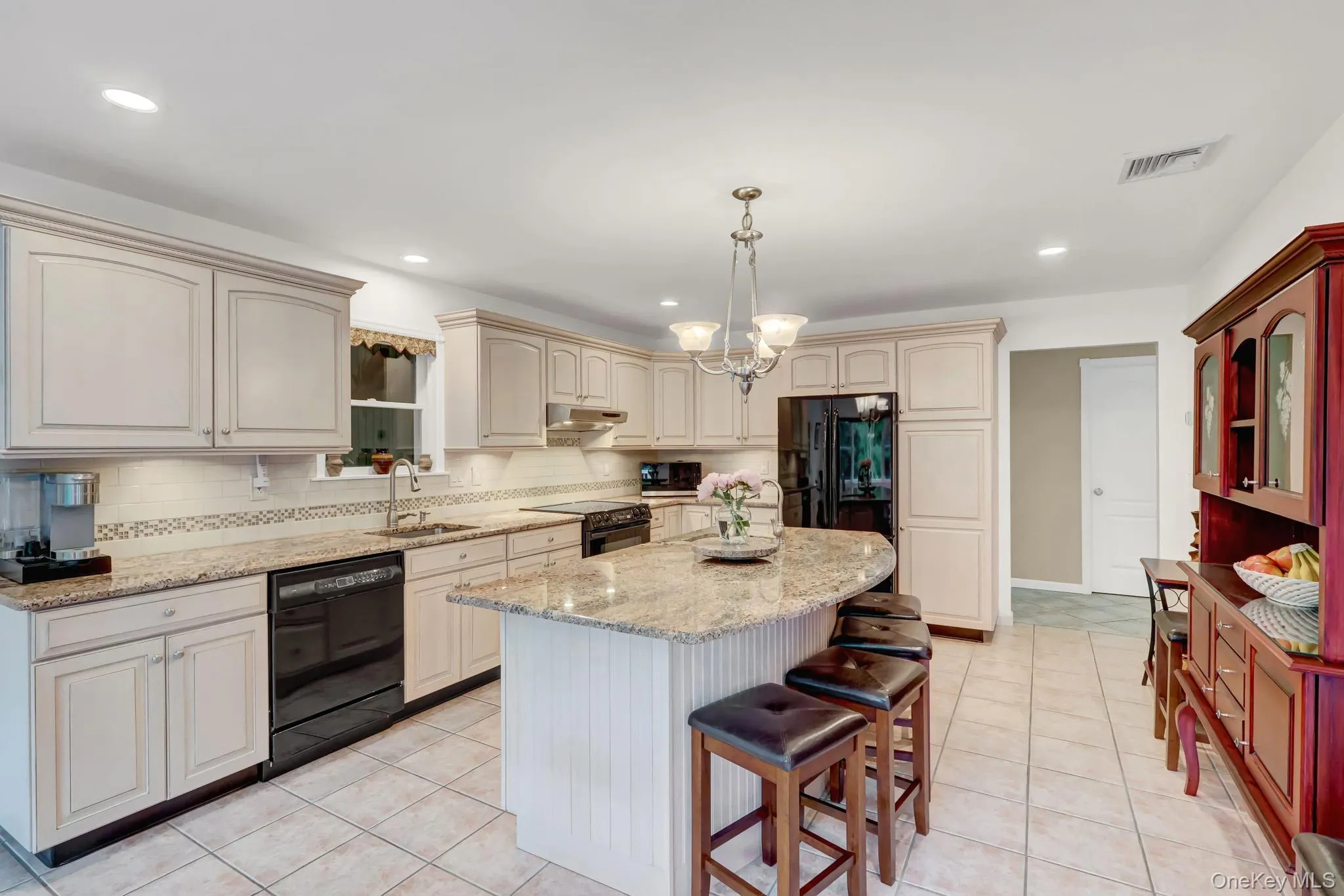 71 Dyke Road, Brookhaven, NY, 4 Bedrooms Bedrooms, 8 Rooms Rooms,2 BathroomsBathrooms,Residential,For Rent,Dyke,0,1002281 71 Dyke Road, Brookhaven, NY, 4 Bedrooms Bedrooms, 8 Rooms Rooms,2 BathroomsBathrooms,Residential,For Rent,Dyke,0,1002281