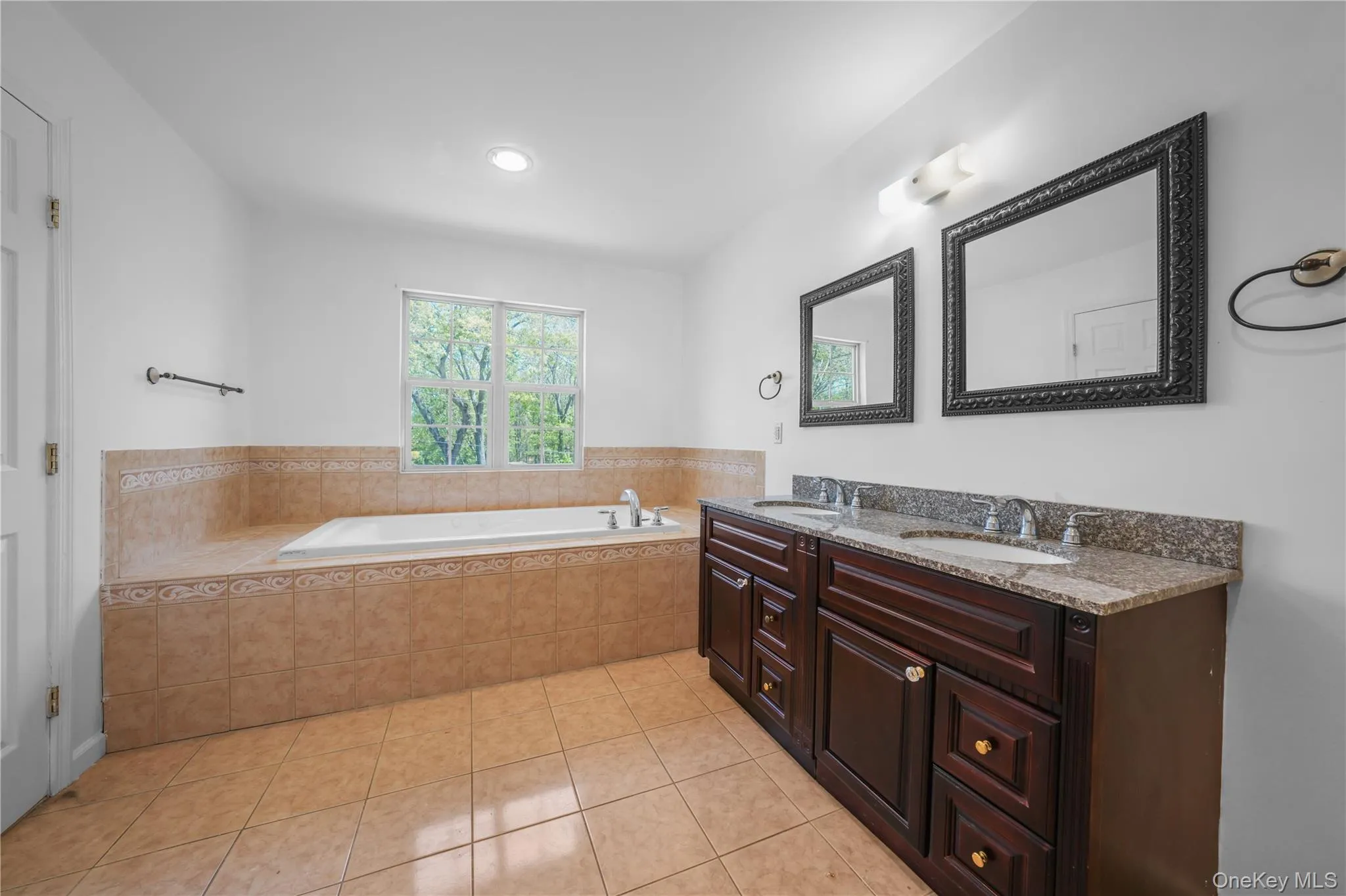 49 Kingsland Avenue, Brookhaven, NY, 4 Bedrooms Bedrooms, 7 Rooms Rooms,2 BathroomsBathrooms,Residential,For Rent,Kingsland,0,1002283 49 Kingsland Avenue, Brookhaven, NY, 4 Bedrooms Bedrooms, 7 Rooms Rooms,2 BathroomsBathrooms,Residential,For Rent,Kingsland,0,1002283