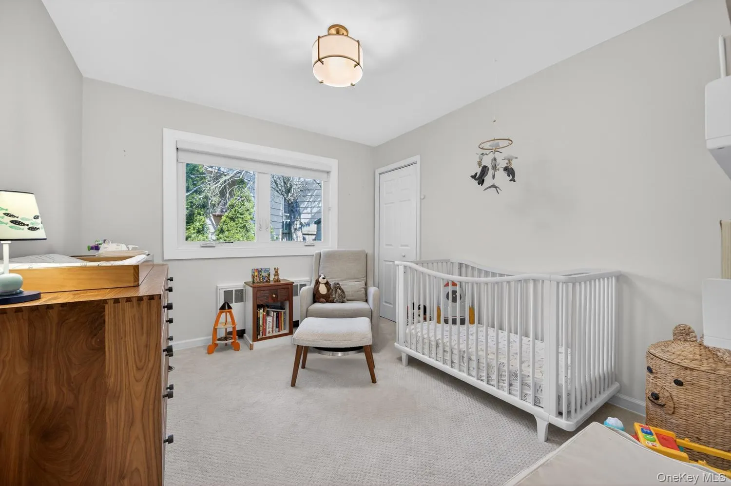 16 Warwick Place, North Hempstead, NY, 3 Bedrooms Bedrooms, 8 Rooms Rooms,2 BathroomsBathrooms,Residential,For Rent,Warwick,0,1002284 16 Warwick Place, North Hempstead, NY, 3 Bedrooms Bedrooms, 8 Rooms Rooms,2 BathroomsBathrooms,Residential,For Rent,Warwick,0,1002284