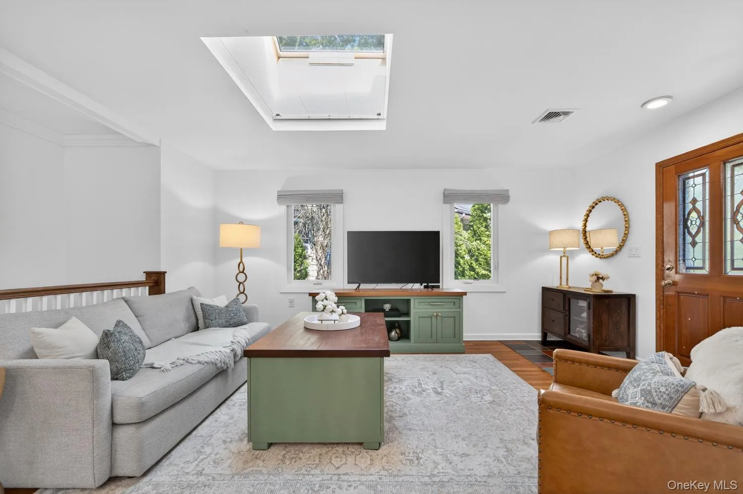 16 Warwick Place, North Hempstead, NY, 3 Bedrooms Bedrooms, 8 Rooms Rooms,2 BathroomsBathrooms,Residential,For Rent,Warwick,0,1002284 16 Warwick Place, North Hempstead, NY, 3 Bedrooms Bedrooms, 8 Rooms Rooms,2 BathroomsBathrooms,Residential,For Rent,Warwick,0,1002284