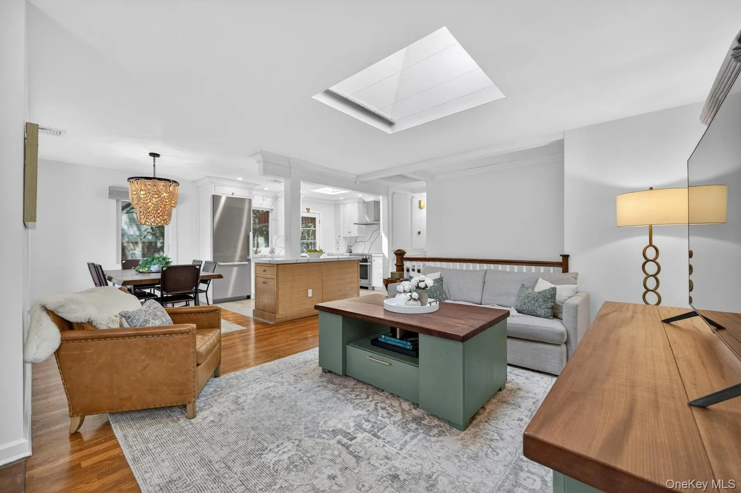 16 Warwick Place, North Hempstead, NY, 3 Bedrooms Bedrooms, 8 Rooms Rooms,2 BathroomsBathrooms,Residential,For Rent,Warwick,0,1002284 16 Warwick Place, North Hempstead, NY, 3 Bedrooms Bedrooms, 8 Rooms Rooms,2 BathroomsBathrooms,Residential,For Rent,Warwick,0,1002284