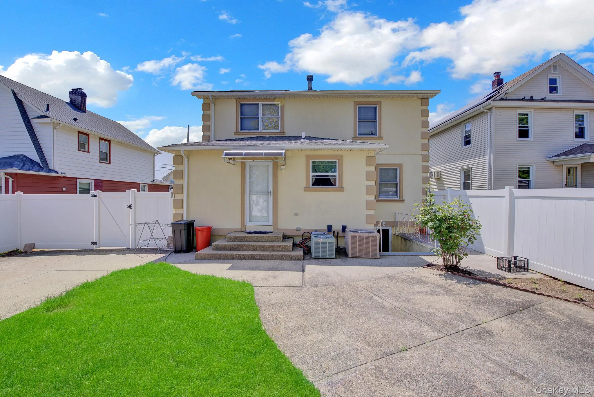 296 Burkhard Avenue, North Hempstead, NY, 5 Bedrooms Bedrooms, 8 Rooms Rooms,2 BathroomsBathrooms,Residential,For Rent,Burkhard,0,1002287 296 Burkhard Avenue, North Hempstead, NY, 5 Bedrooms Bedrooms, 8 Rooms Rooms,2 BathroomsBathrooms,Residential,For Rent,Burkhard,0,1002287