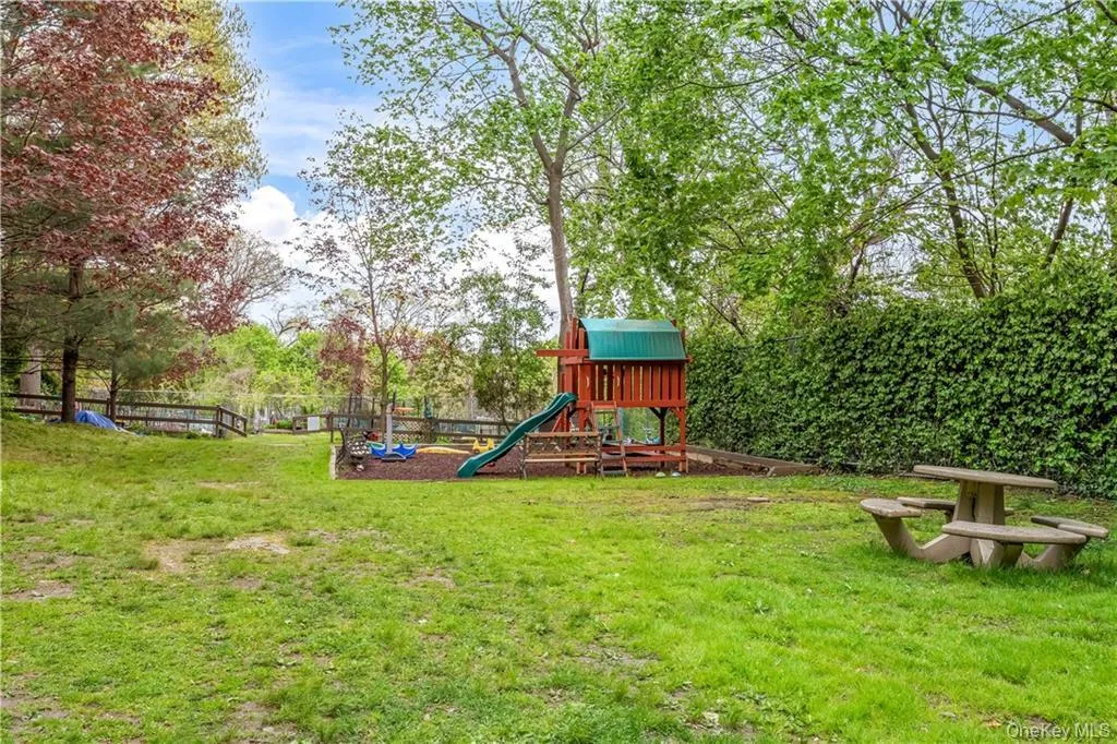 83 Rockledge Road, Greenburgh, NY, 1 Bedroom Bedrooms, 4 Rooms Rooms,1 BathroomBathrooms,Residential Sale,For Rent,Rockledge,0,1002288 83 Rockledge Road, Greenburgh, NY, 1 Bedroom Bedrooms, 4 Rooms Rooms,1 BathroomBathrooms,Residential Sale,For Rent,Rockledge,0,1002288