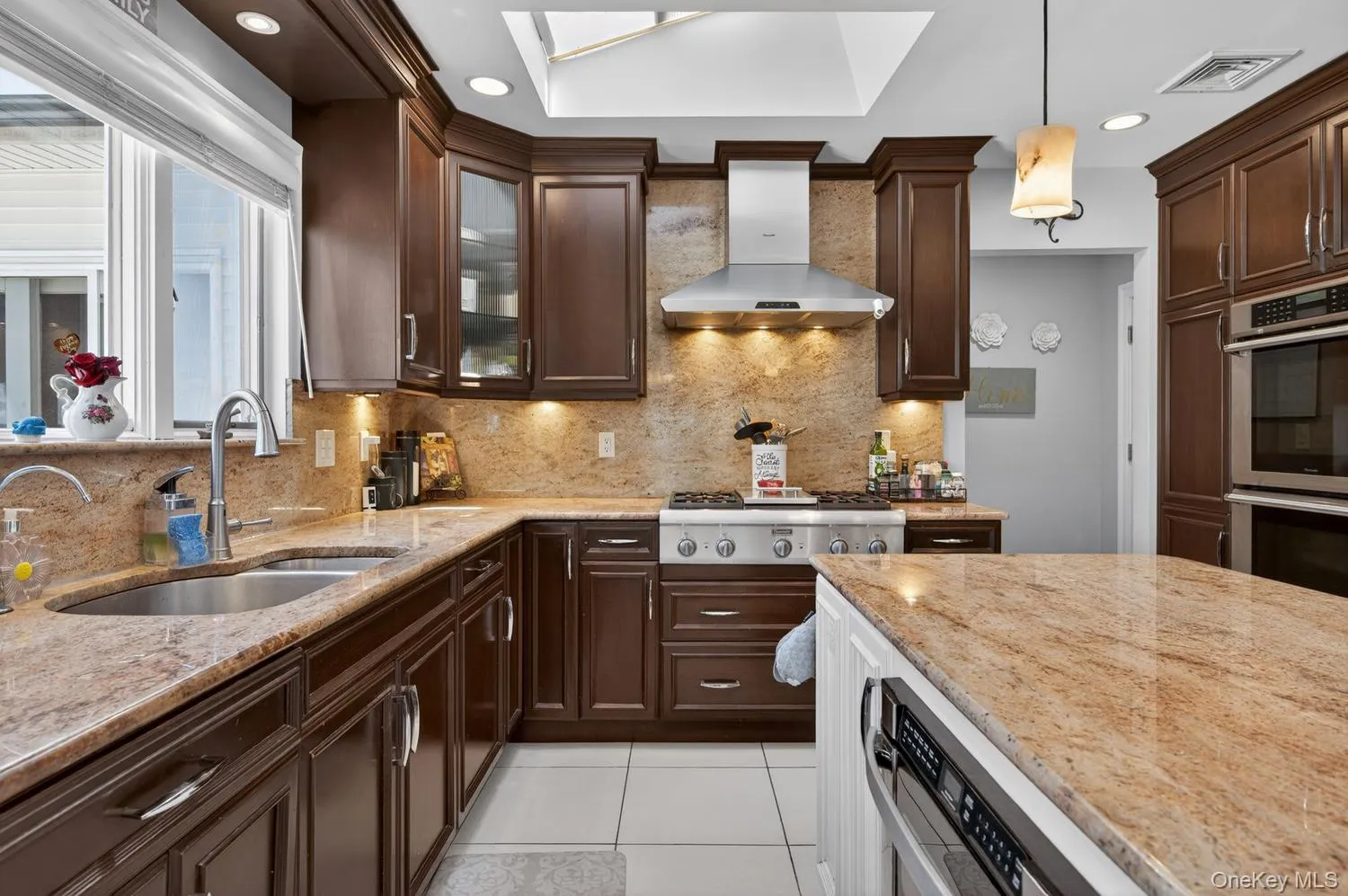4 Cropley Court, Huntington, NY, 5 Bedrooms Bedrooms, 13 Rooms Rooms,3 BathroomsBathrooms,Residential,For Rent,Cropley,0,1002289 4 Cropley Court, Huntington, NY, 5 Bedrooms Bedrooms, 13 Rooms Rooms,3 BathroomsBathrooms,Residential,For Rent,Cropley,0,1002289