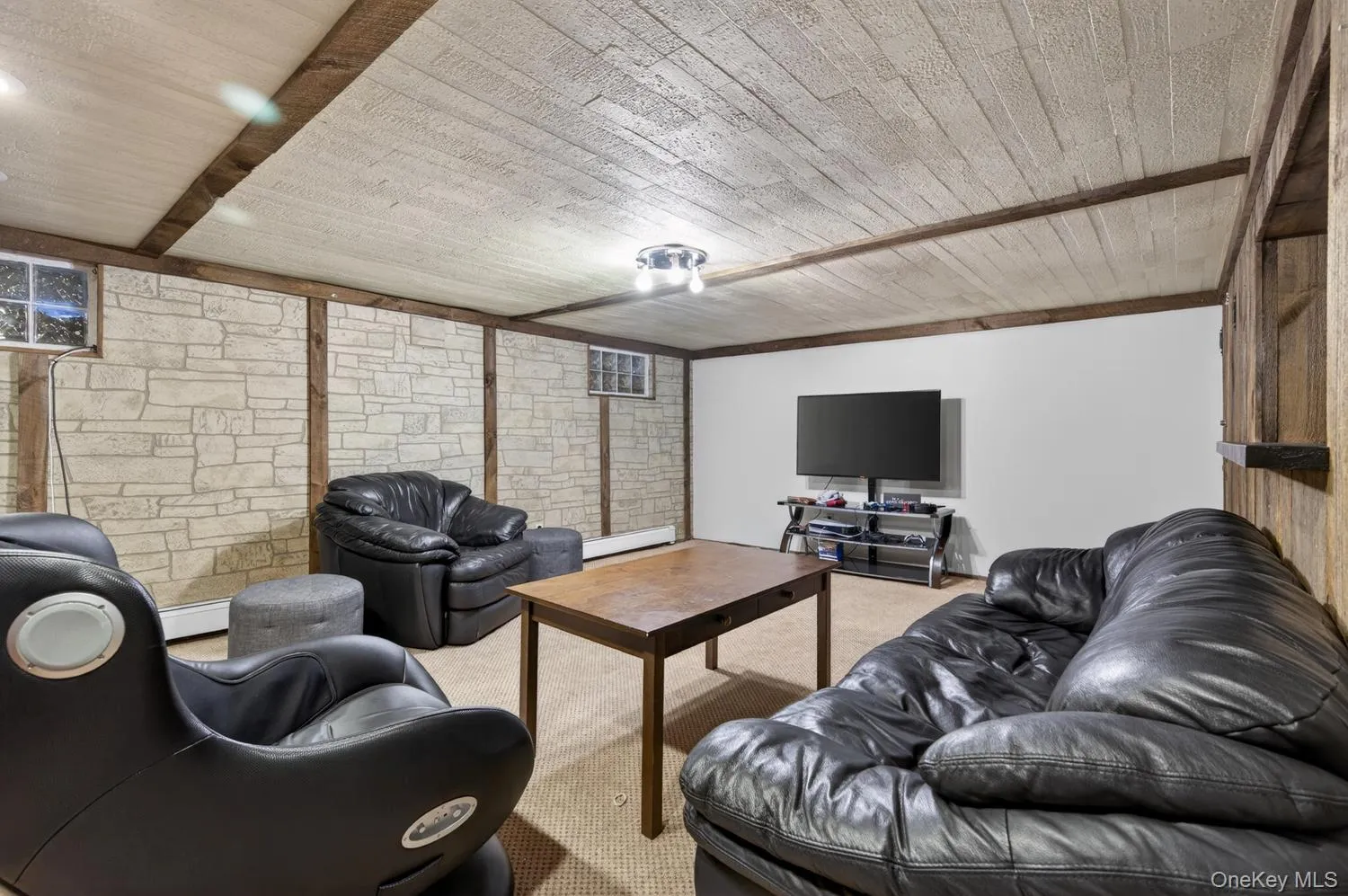 4 Cropley Court, Huntington, NY, 5 Bedrooms Bedrooms, 13 Rooms Rooms,3 BathroomsBathrooms,Residential,For Rent,Cropley,0,1002289 4 Cropley Court, Huntington, NY, 5 Bedrooms Bedrooms, 13 Rooms Rooms,3 BathroomsBathrooms,Residential,For Rent,Cropley,0,1002289