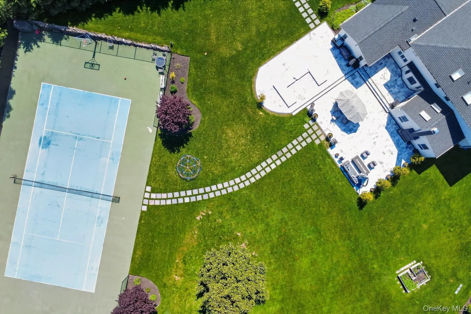 4 Cropley Court, Huntington, NY, 5 Bedrooms Bedrooms, 13 Rooms Rooms,3 BathroomsBathrooms,Residential,For Rent,Cropley,0,1002289 4 Cropley Court, Huntington, NY, 5 Bedrooms Bedrooms, 13 Rooms Rooms,3 BathroomsBathrooms,Residential,For Rent,Cropley,0,1002289