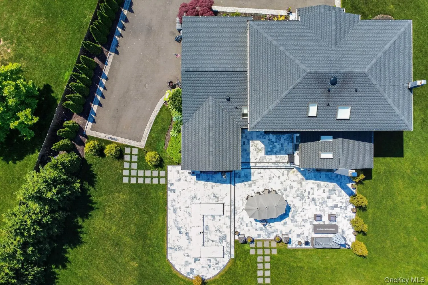 4 Cropley Court, Huntington, NY, 5 Bedrooms Bedrooms, 13 Rooms Rooms,3 BathroomsBathrooms,Residential,For Rent,Cropley,0,1002289 4 Cropley Court, Huntington, NY, 5 Bedrooms Bedrooms, 13 Rooms Rooms,3 BathroomsBathrooms,Residential,For Rent,Cropley,0,1002289