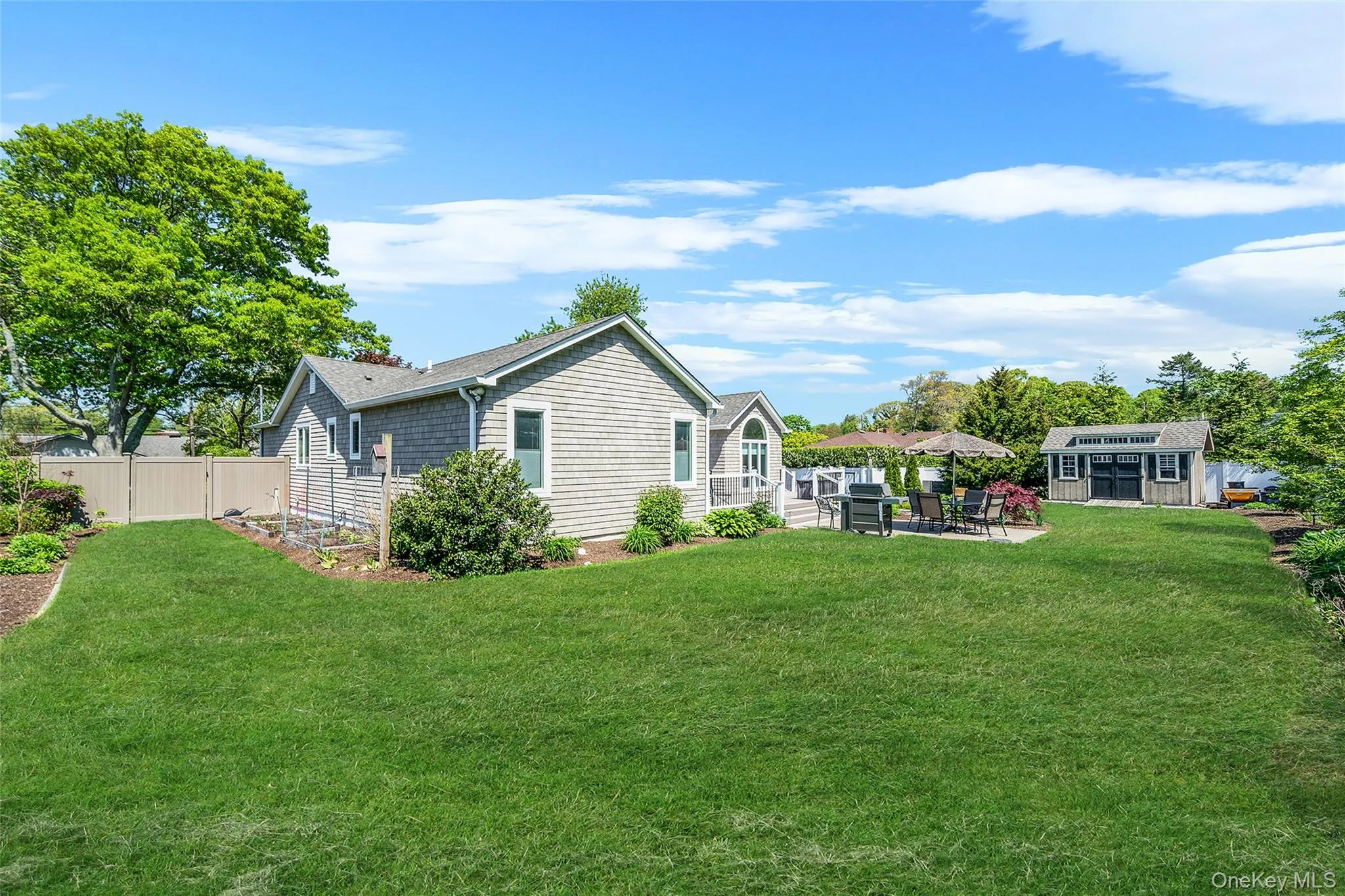 15 Evergreen Lane, Brookhaven, NY, 3 Bedrooms Bedrooms, 7 Rooms Rooms,2 BathroomsBathrooms,Residential,For Rent,Evergreen,0,1002291 15 Evergreen Lane, Brookhaven, NY, 3 Bedrooms Bedrooms, 7 Rooms Rooms,2 BathroomsBathrooms,Residential,For Rent,Evergreen,0,1002291
