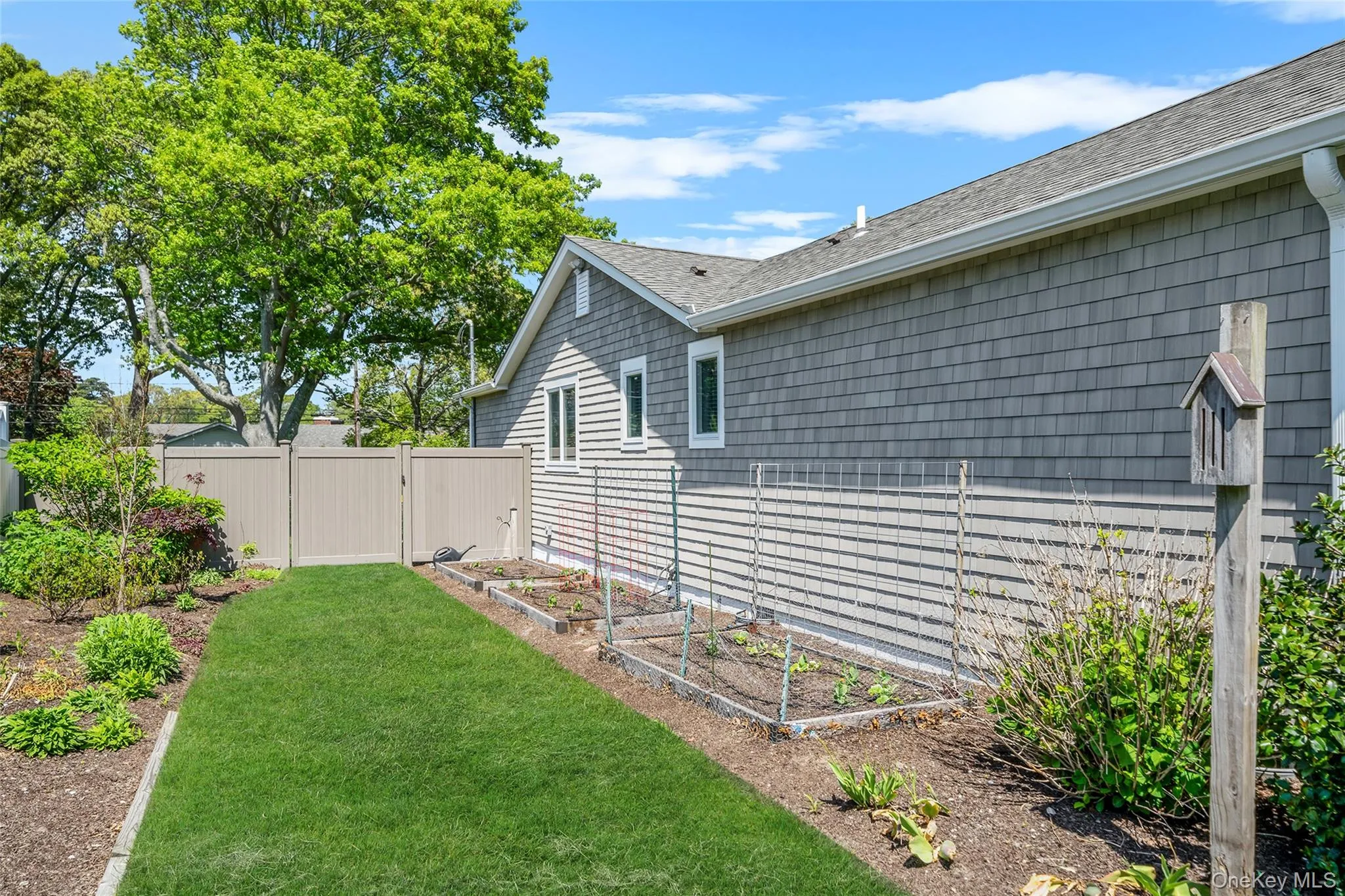15 Evergreen Lane, Brookhaven, NY, 3 Bedrooms Bedrooms, 7 Rooms Rooms,2 BathroomsBathrooms,Residential,For Rent,Evergreen,0,1002291 15 Evergreen Lane, Brookhaven, NY, 3 Bedrooms Bedrooms, 7 Rooms Rooms,2 BathroomsBathrooms,Residential,For Rent,Evergreen,0,1002291