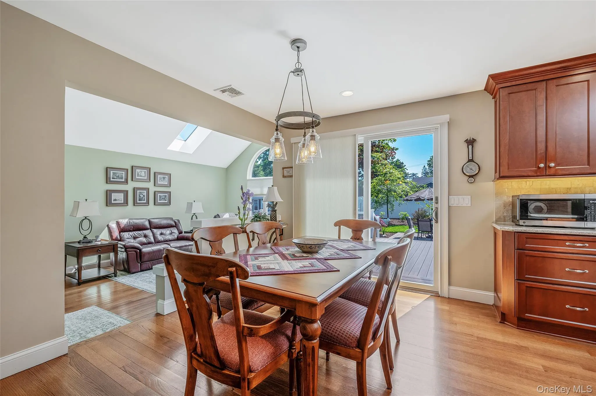 15 Evergreen Lane, Brookhaven, NY, 3 Bedrooms Bedrooms, 7 Rooms Rooms,2 BathroomsBathrooms,Residential,For Rent,Evergreen,0,1002291 15 Evergreen Lane, Brookhaven, NY, 3 Bedrooms Bedrooms, 7 Rooms Rooms,2 BathroomsBathrooms,Residential,For Rent,Evergreen,0,1002291