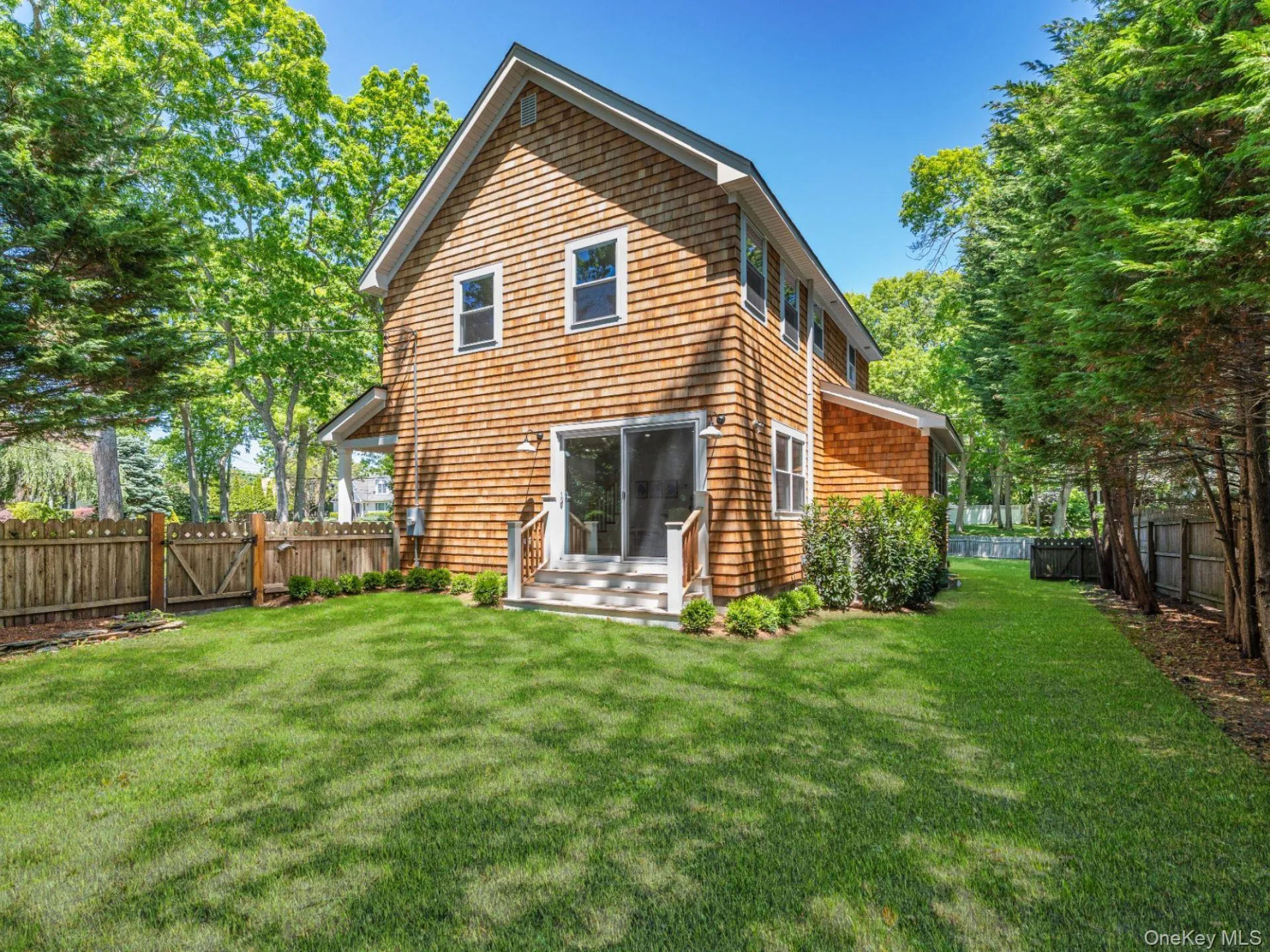 2 Heather Drive, Southampton, NY, 4 Bedrooms Bedrooms, 12 Rooms Rooms,3 BathroomsBathrooms,Residential,For Rent,Heather,0,1002302 2 Heather Drive, Southampton, NY, 4 Bedrooms Bedrooms, 12 Rooms Rooms,3 BathroomsBathrooms,Residential,For Rent,Heather,0,1002302