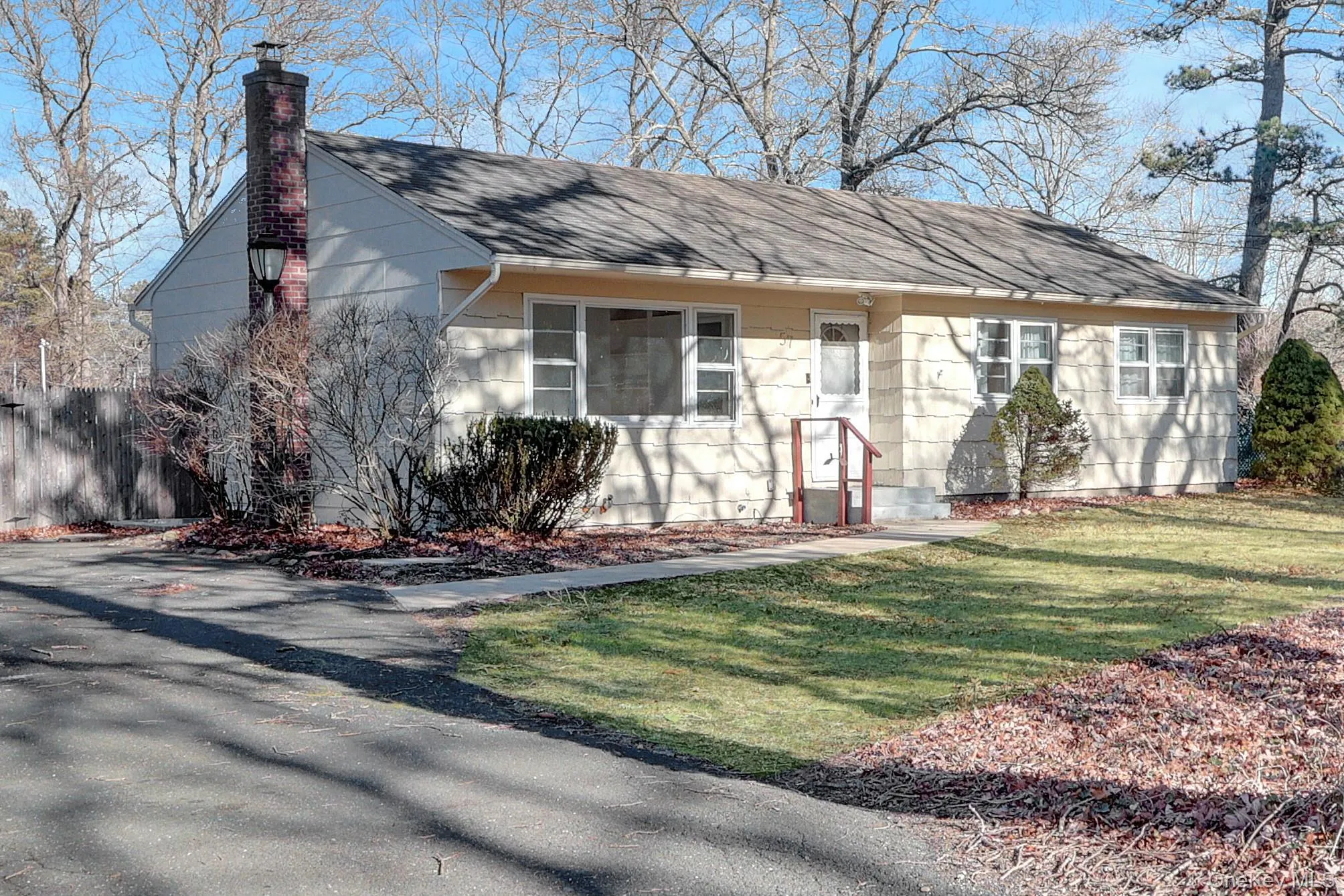 57 Middle Island Road, Brookhaven, NY, 3 Bedrooms Bedrooms, 7 Rooms Rooms,2 BathroomsBathrooms,Residential,For Rent,Middle Island,0,1002304 57 Middle Island Road, Brookhaven, NY, 3 Bedrooms Bedrooms, 7 Rooms Rooms,2 BathroomsBathrooms,Residential,For Rent,Middle Island,0,1002304