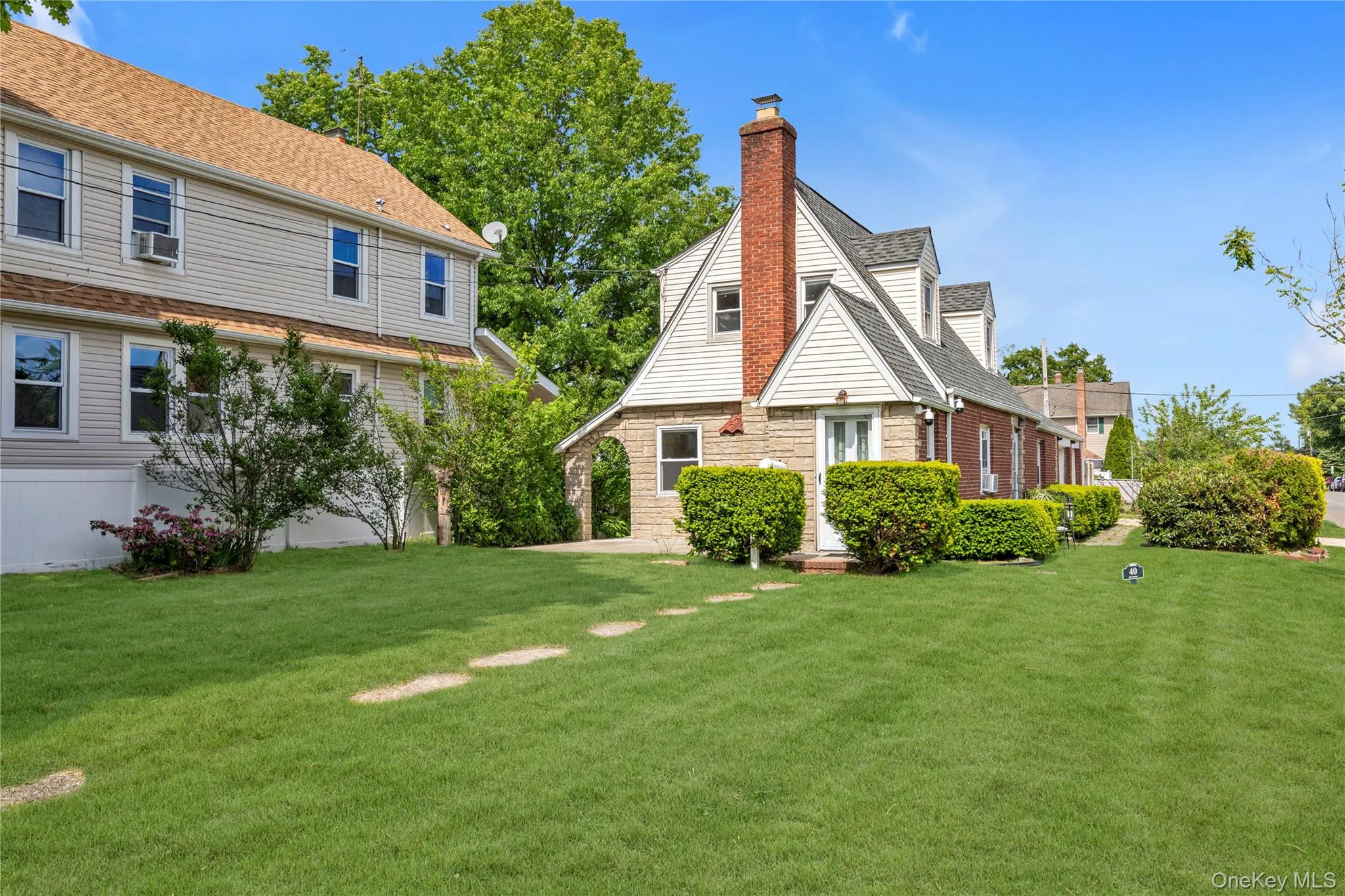 Expansive front yard Expansive front yard