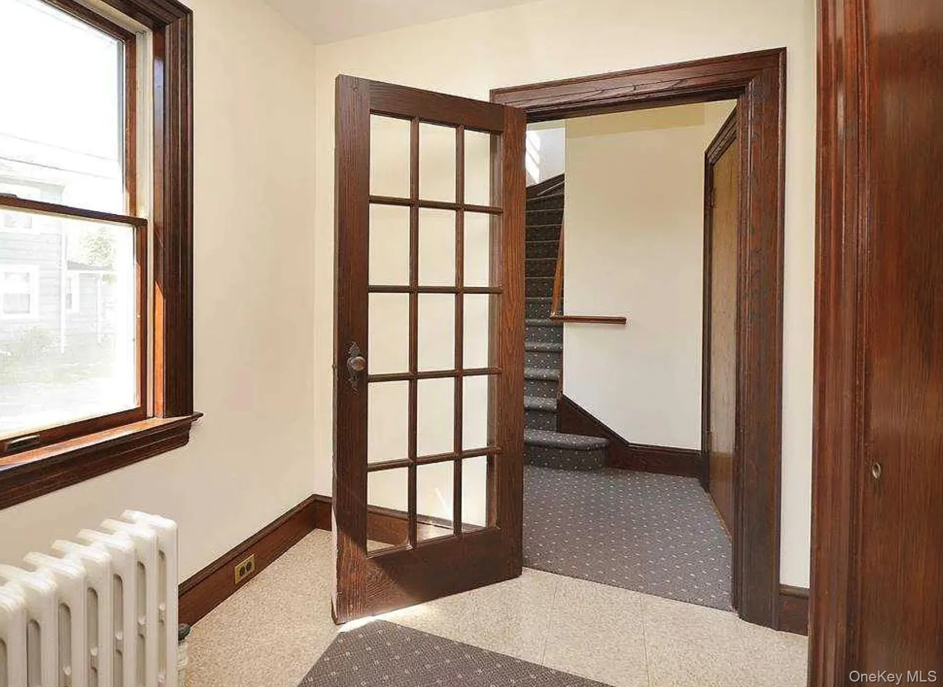 40 Perry Avenue, Oyster Bay, NY, 2 Bedrooms Bedrooms, 4 Rooms Rooms,1 BathroomBathrooms,Residential Lease,For Rent,Perry,0,1002325 40 Perry Avenue, Oyster Bay, NY, 2 Bedrooms Bedrooms, 4 Rooms Rooms,1 BathroomBathrooms,Residential Lease,For Rent,Perry,0,1002325