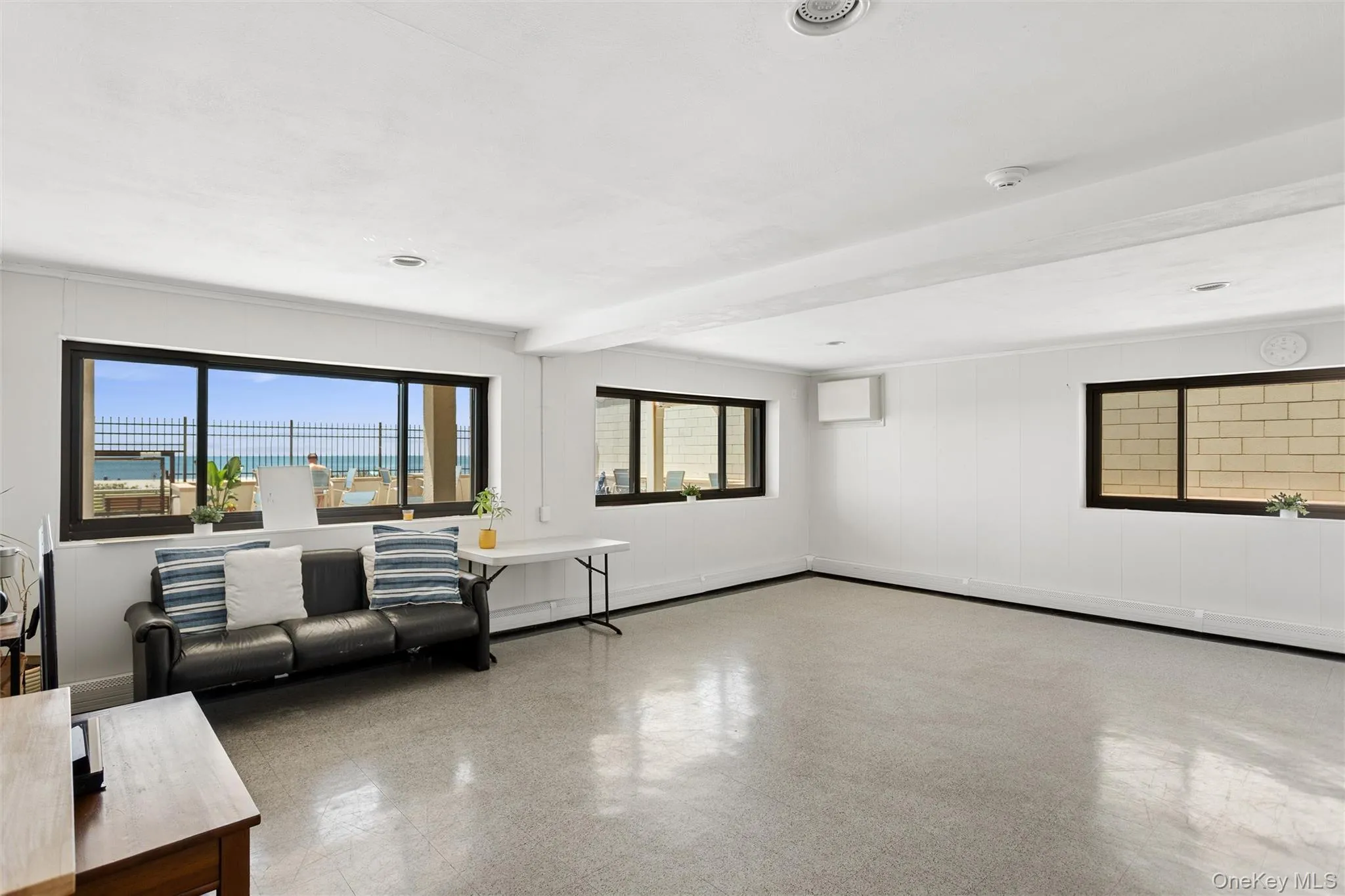420 Shore Road, Long Beach, NY, 1 Bedroom Bedrooms, 5 Rooms Rooms,1 BathroomBathrooms,Residential,For Rent,Shore,0,1002329 420 Shore Road, Long Beach, NY, 1 Bedroom Bedrooms, 5 Rooms Rooms,1 BathroomBathrooms,Residential,For Rent,Shore,0,1002329