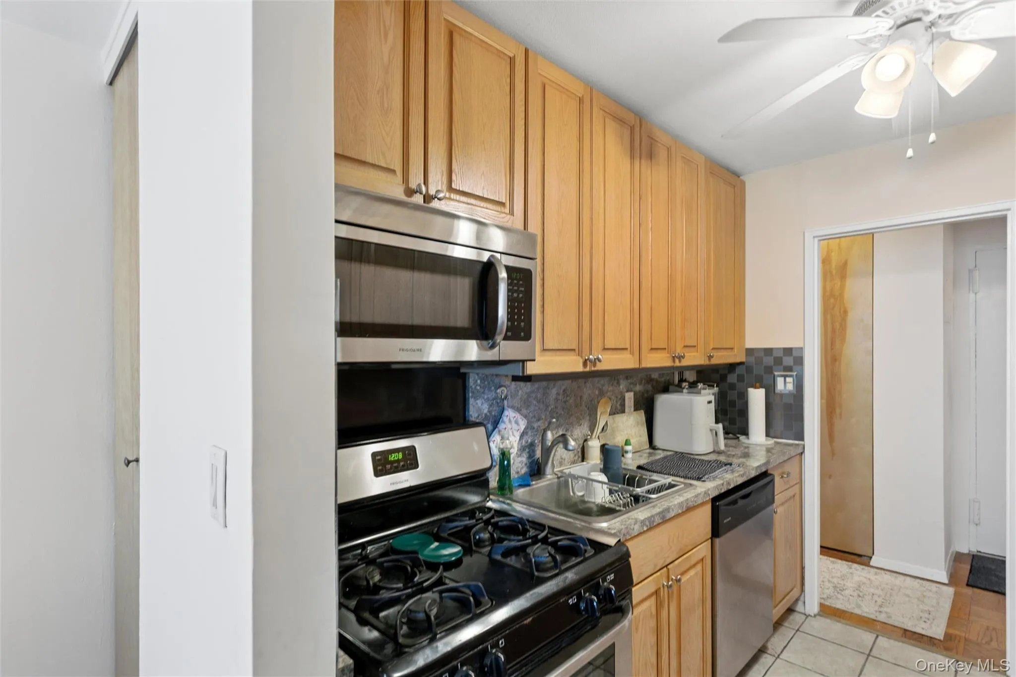 420 Shore Road, Long Beach, NY, 1 Bedroom Bedrooms, 5 Rooms Rooms,1 BathroomBathrooms,Residential,For Rent,Shore,0,1002329 420 Shore Road, Long Beach, NY, 1 Bedroom Bedrooms, 5 Rooms Rooms,1 BathroomBathrooms,Residential,For Rent,Shore,0,1002329
