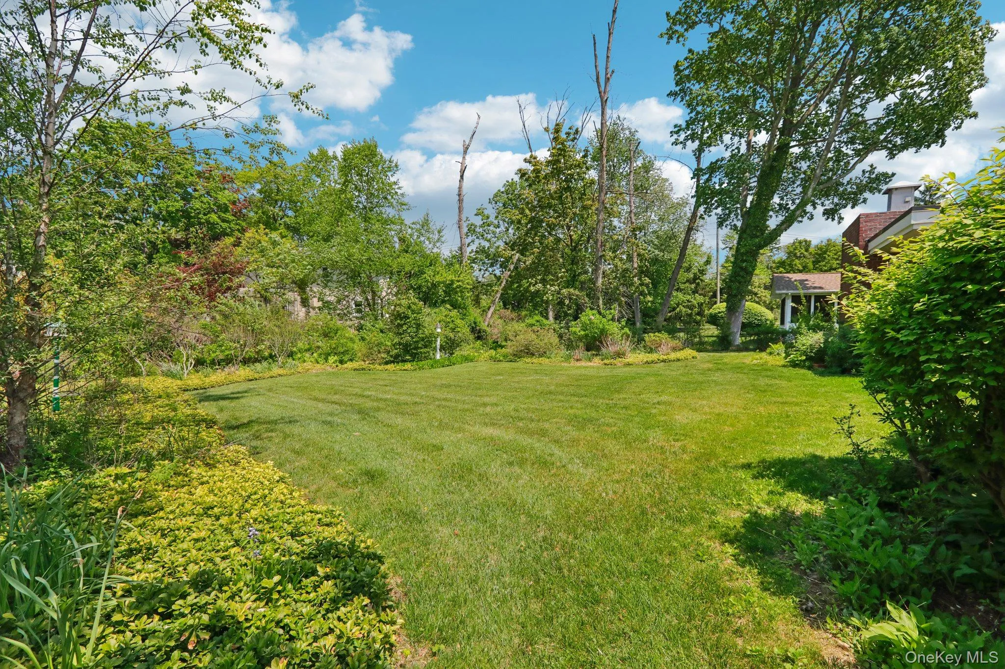 181 Finmor Drive, Greenburgh, NY, 3 Bedrooms Bedrooms, 9 Rooms Rooms,1 BathroomBathrooms,Residential Lease,For Rent,Finmor,0,1002332 181 Finmor Drive, Greenburgh, NY, 3 Bedrooms Bedrooms, 9 Rooms Rooms,1 BathroomBathrooms,Residential Lease,For Rent,Finmor,0,1002332