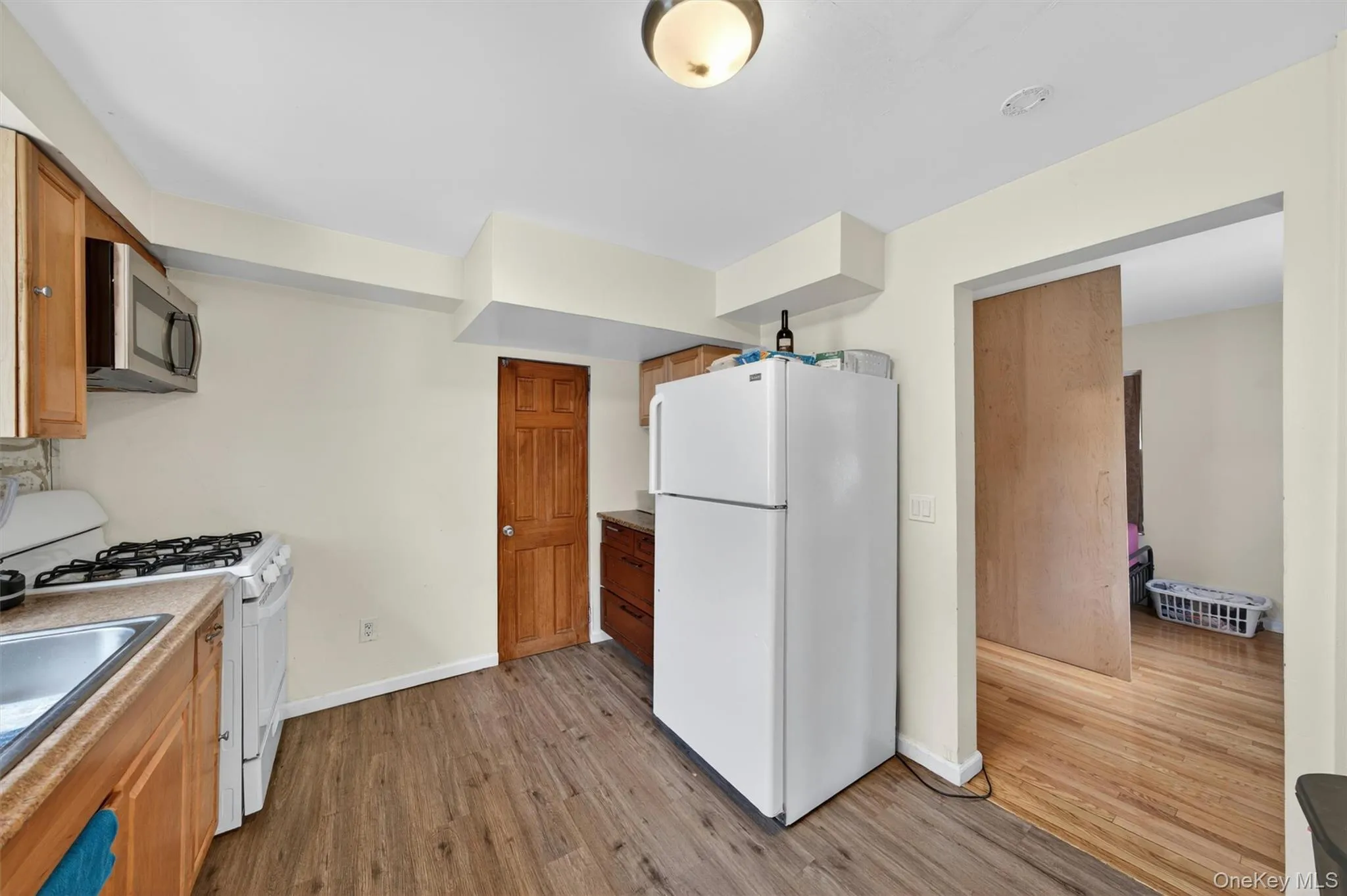 21 Dolson Avenue, Middletown, NY, 2 Bedrooms Bedrooms, 6 Rooms Rooms,1 BathroomBathrooms,Residential,For Rent,Dolson,0,1002333 21 Dolson Avenue, Middletown, NY, 2 Bedrooms Bedrooms, 6 Rooms Rooms,1 BathroomBathrooms,Residential,For Rent,Dolson,0,1002333