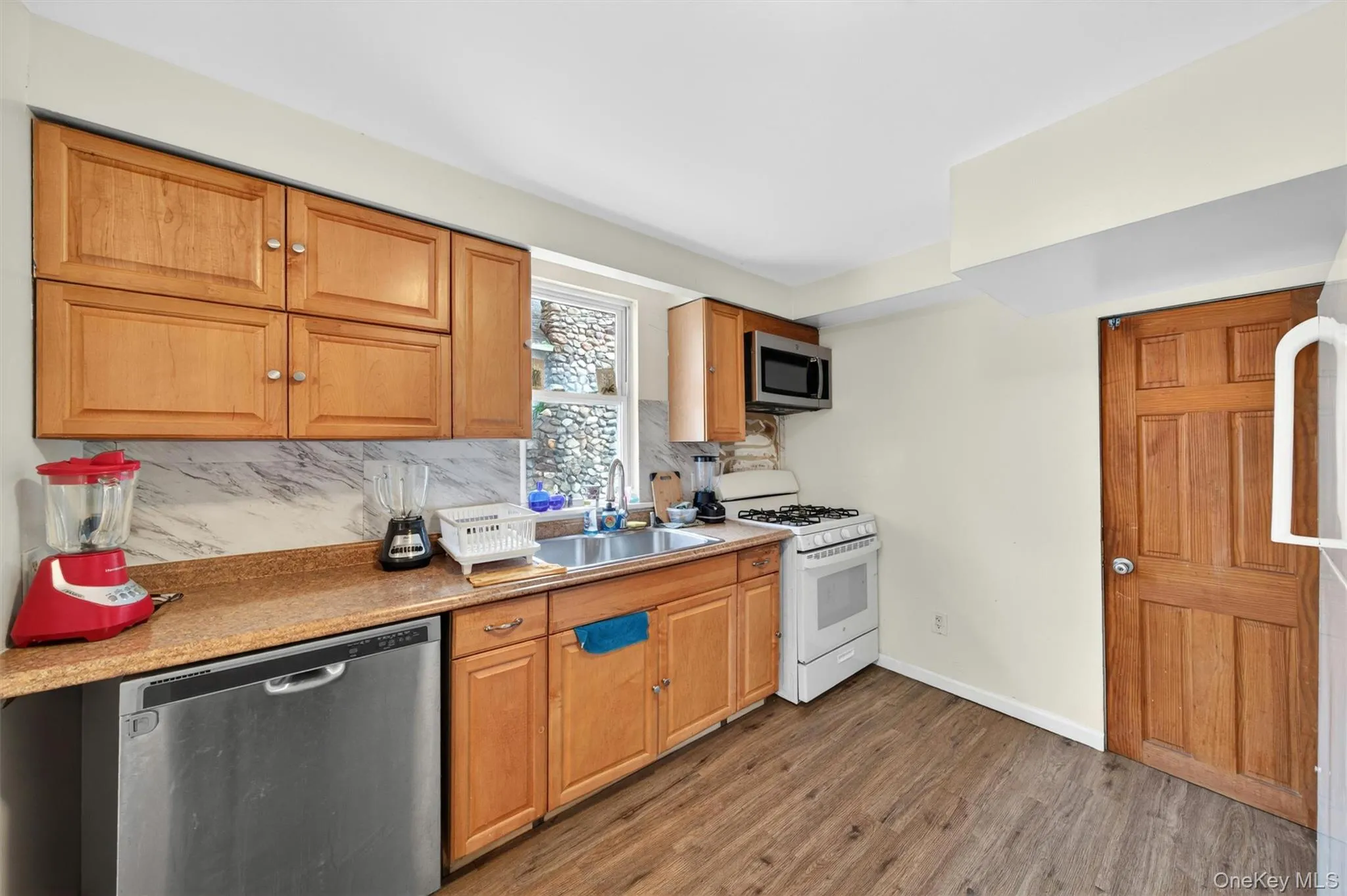 21 Dolson Avenue, Middletown, NY, 2 Bedrooms Bedrooms, 6 Rooms Rooms,1 BathroomBathrooms,Residential,For Rent,Dolson,0,1002333 21 Dolson Avenue, Middletown, NY, 2 Bedrooms Bedrooms, 6 Rooms Rooms,1 BathroomBathrooms,Residential,For Rent,Dolson,0,1002333