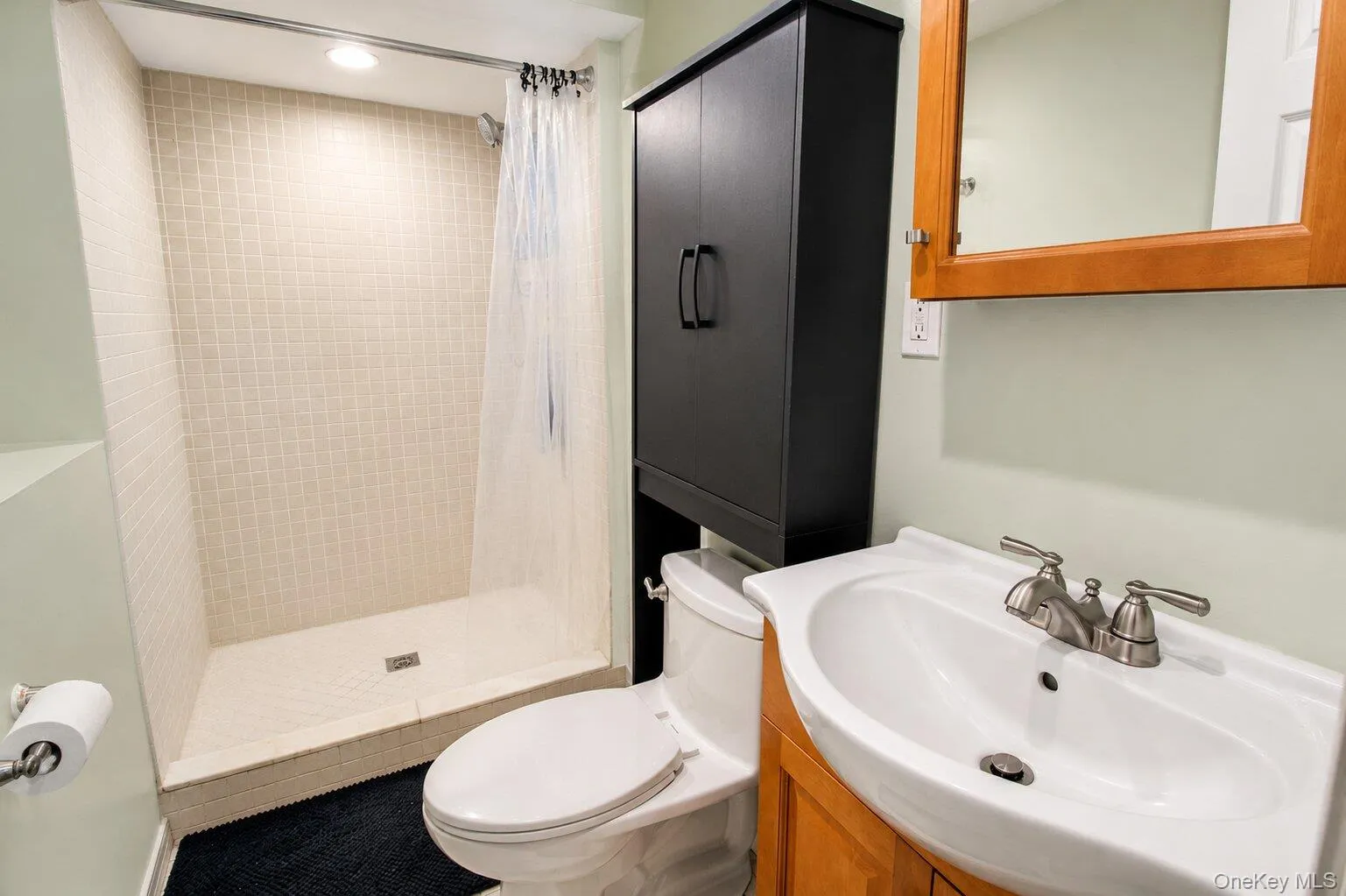 15 Colonial Avenue, Fishkill, NY, 3 Bedrooms Bedrooms, 8 Rooms Rooms,2 BathroomsBathrooms,Residential,For Rent,Colonial,0,1002338 15 Colonial Avenue, Fishkill, NY, 3 Bedrooms Bedrooms, 8 Rooms Rooms,2 BathroomsBathrooms,Residential,For Rent,Colonial,0,1002338
