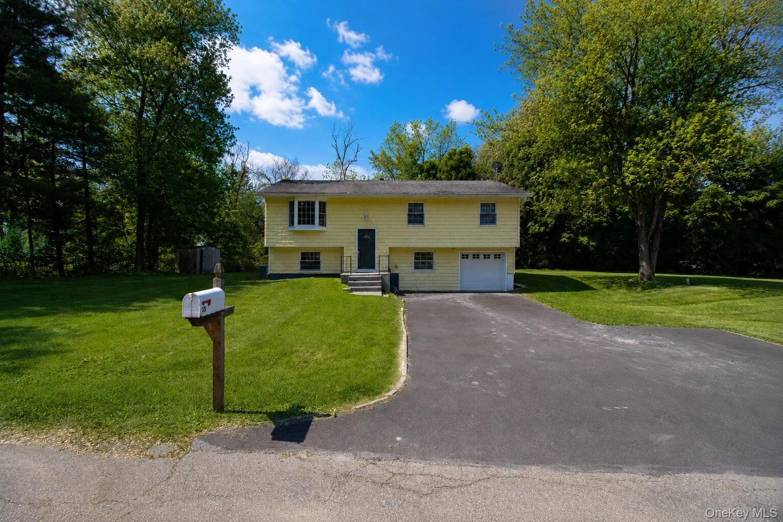 15 Colonial Avenue, Fishkill, NY, 3 Bedrooms Bedrooms, 8 Rooms Rooms,2 BathroomsBathrooms,Residential,For Rent,Colonial,0,1002338 15 Colonial Avenue, Fishkill, NY, 3 Bedrooms Bedrooms, 8 Rooms Rooms,2 BathroomsBathrooms,Residential,For Rent,Colonial,0,1002338