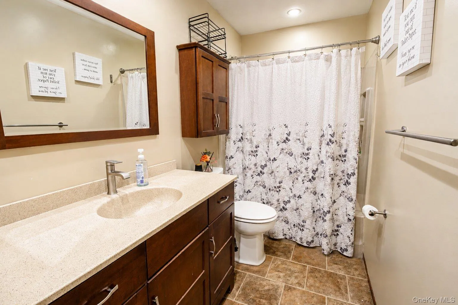 15 Colonial Avenue, Fishkill, NY, 3 Bedrooms Bedrooms, 8 Rooms Rooms,2 BathroomsBathrooms,Residential,For Rent,Colonial,0,1002338 15 Colonial Avenue, Fishkill, NY, 3 Bedrooms Bedrooms, 8 Rooms Rooms,2 BathroomsBathrooms,Residential,For Rent,Colonial,0,1002338
