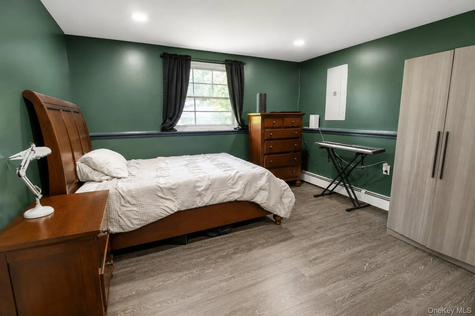 15 Colonial Avenue, Fishkill, NY, 3 Bedrooms Bedrooms, 8 Rooms Rooms,2 BathroomsBathrooms,Residential,For Rent,Colonial,0,1002338 15 Colonial Avenue, Fishkill, NY, 3 Bedrooms Bedrooms, 8 Rooms Rooms,2 BathroomsBathrooms,Residential,For Rent,Colonial,0,1002338
