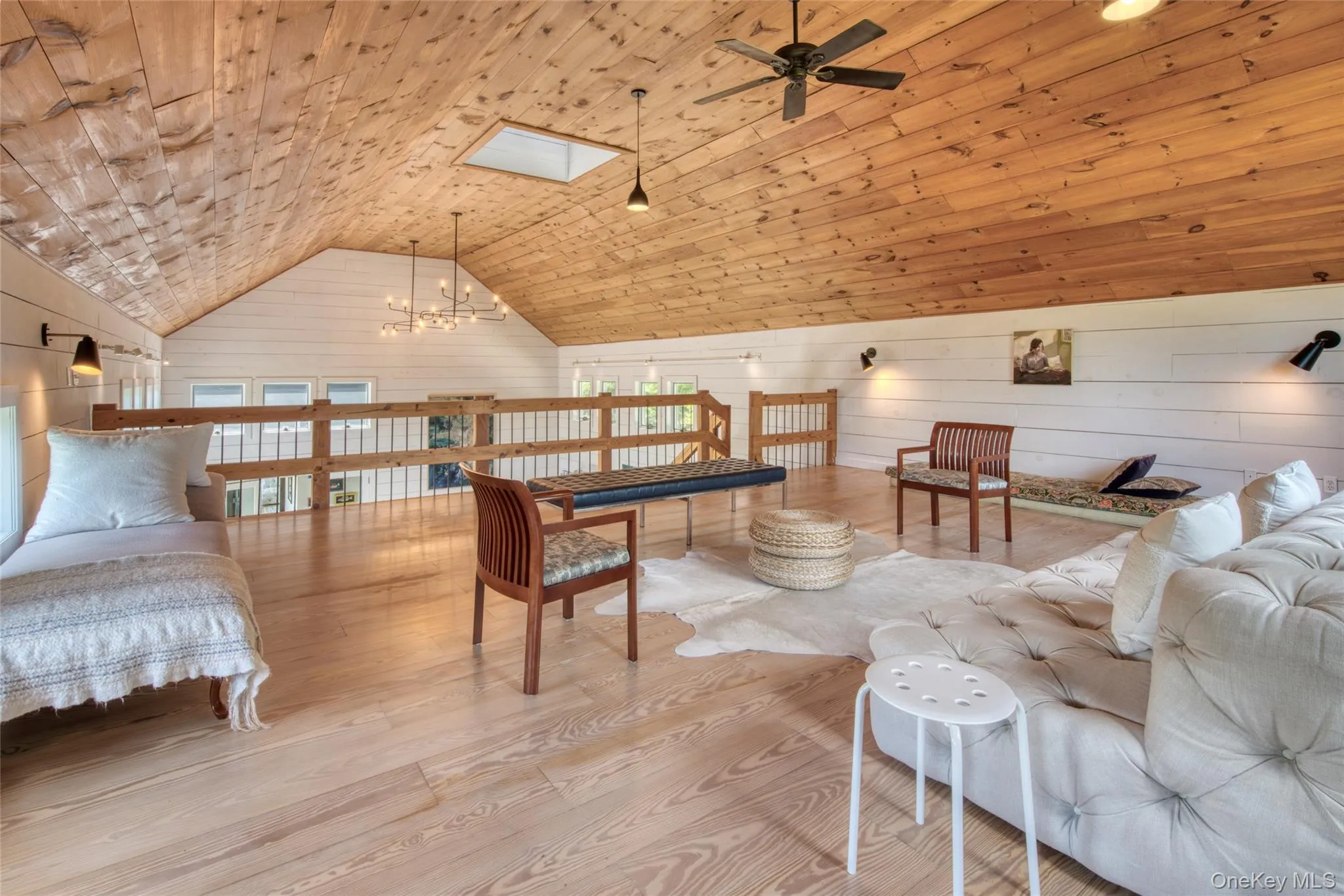 Main House: loft Main House: loft